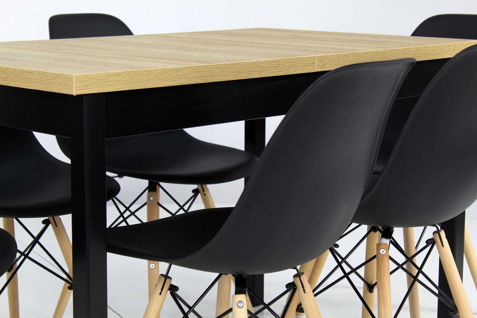 Mały Stół kuchenny 70x120/160 plus 6 krzeseł DĄB Marka Sigma