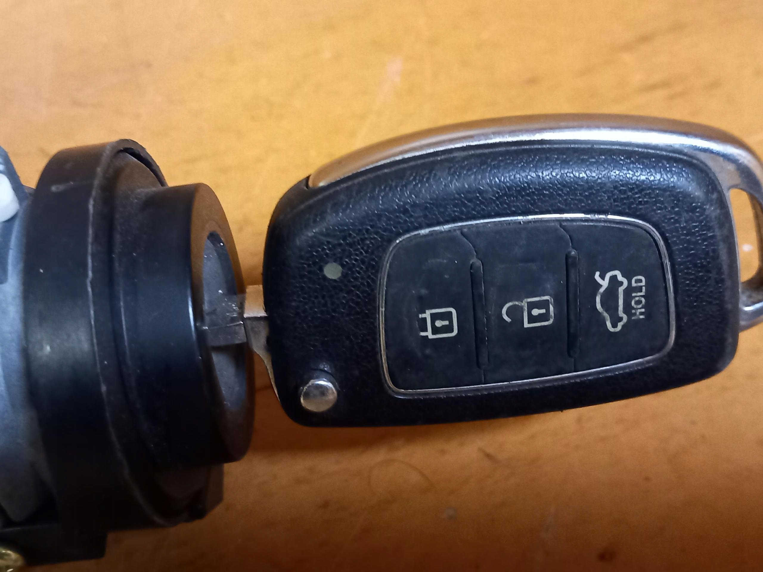 ignition IMMO key HYUNDAI I40 11-15