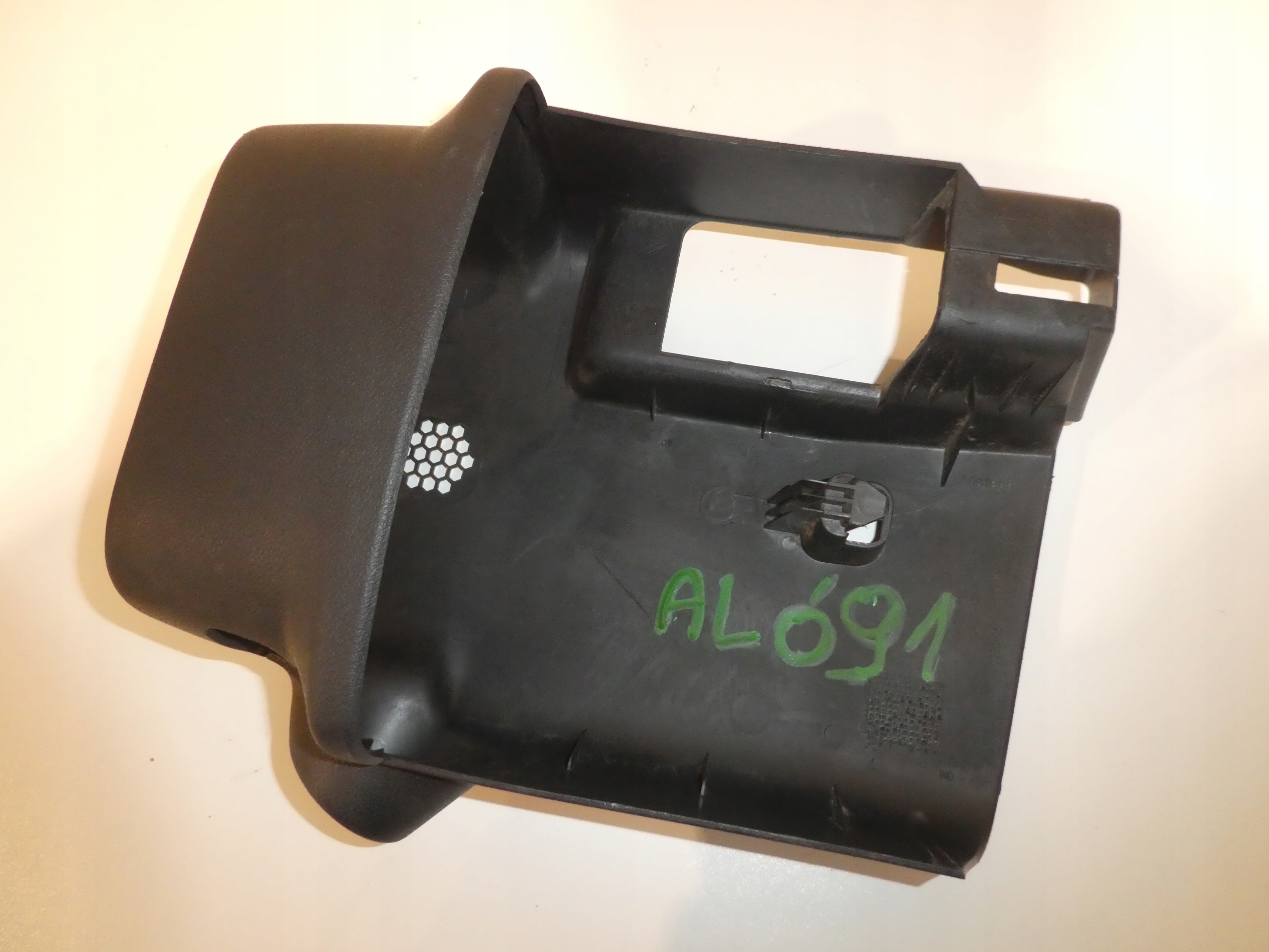 BLENDE ABDECKUNG DER LENKSÄULE CITROEN PEUGEOT 9680902877