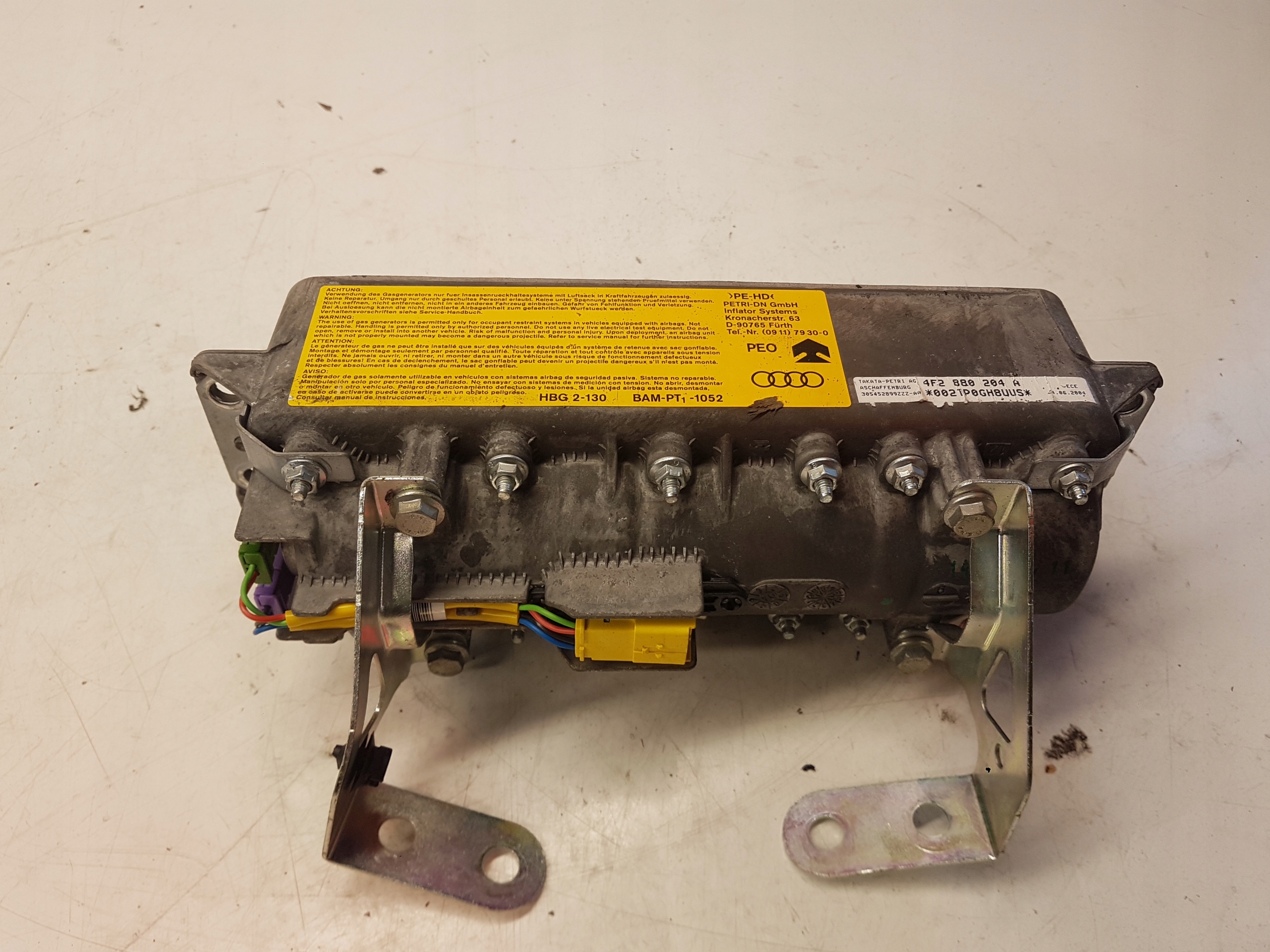 подушка пассажира Audi OE 4F2880204A