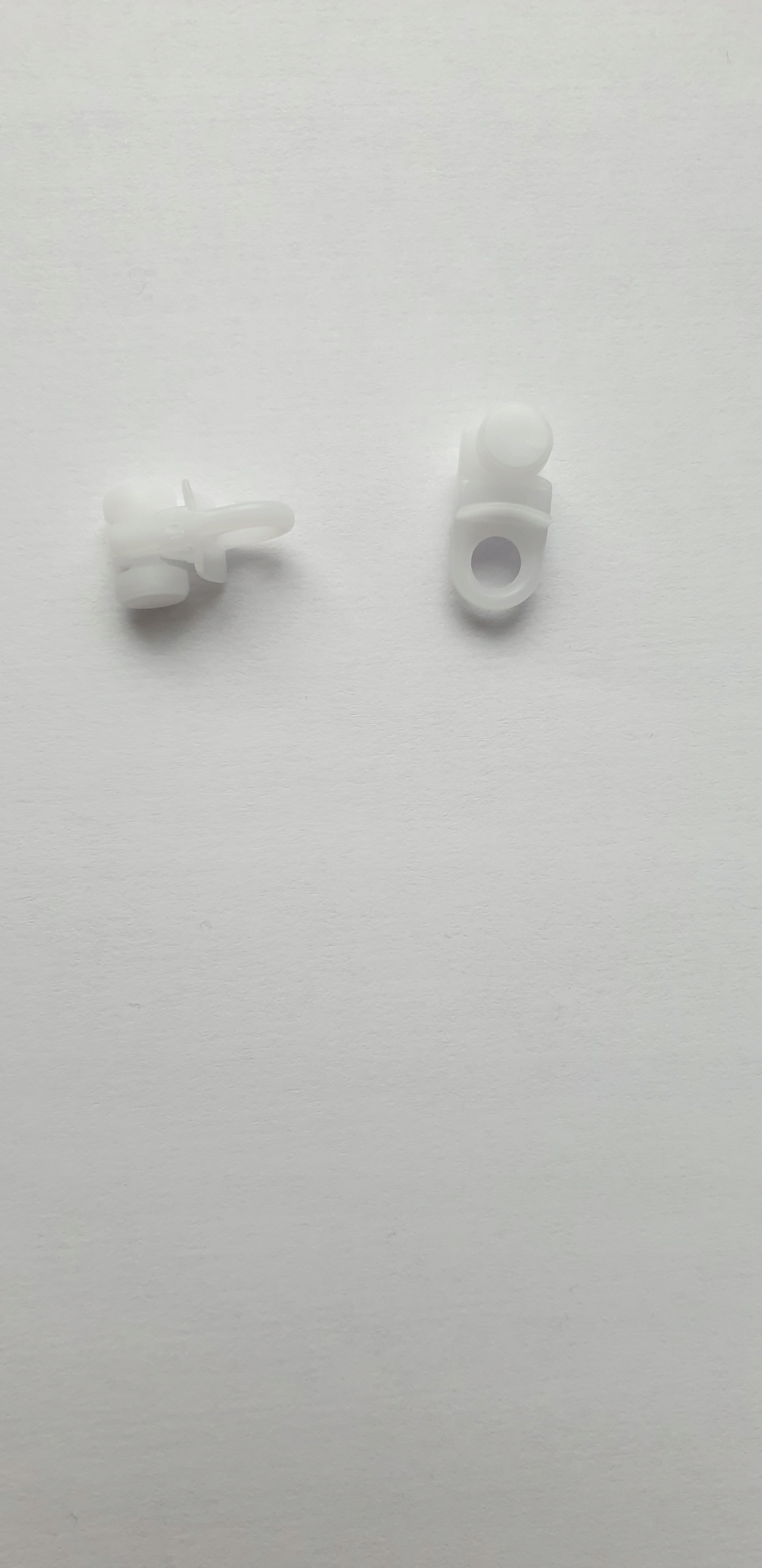 Klzák s očkom na kolieskach pre koľajnice Ks/ms, komplet 500 kusov