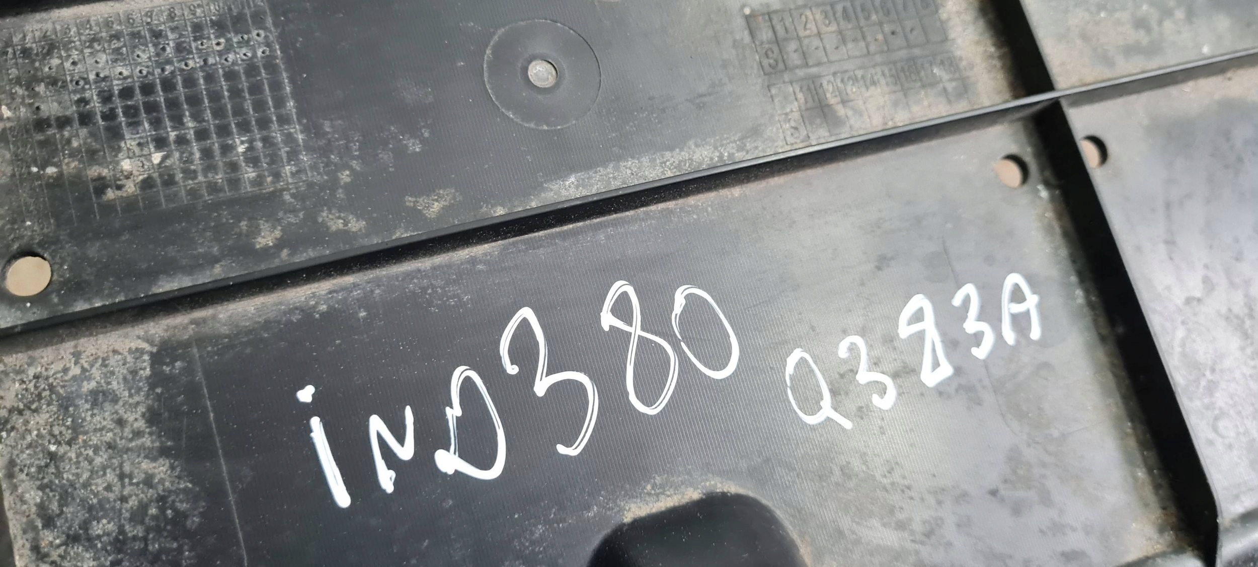 Q3 83A Blende Abdeckung abdeckung unter Stoßstange SLINE 83A807611
