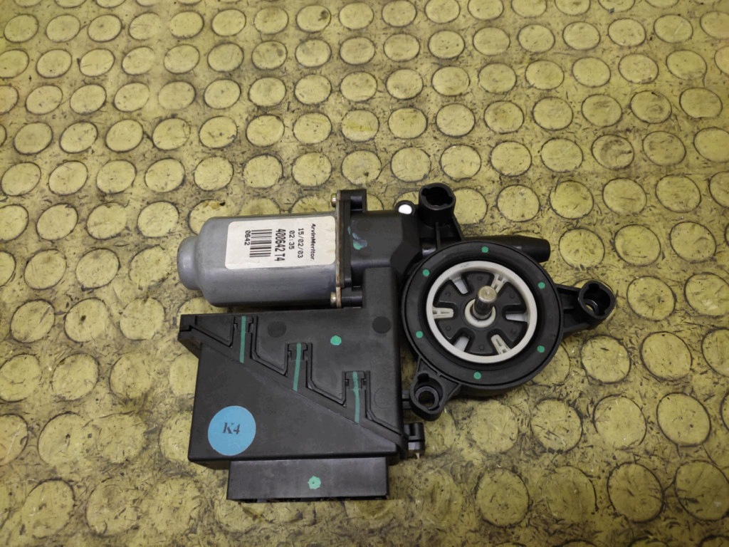 VW POLO IV mini motor windows right front 6Q2959801A