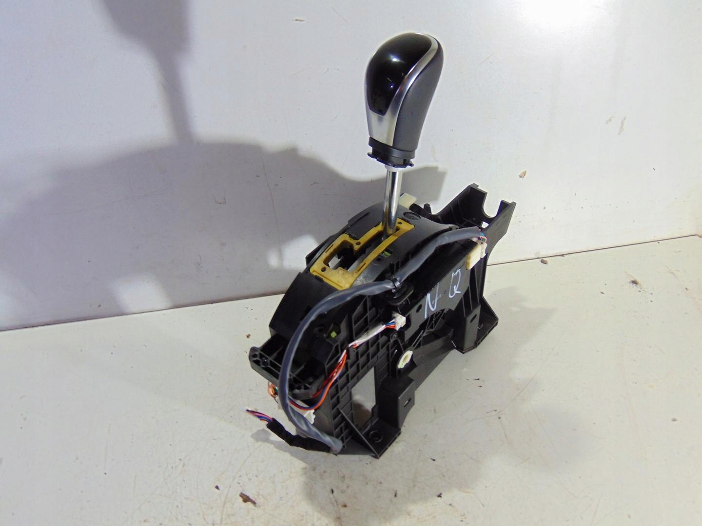 WYBIERAK ZMIANY BIEGÓW AUTOMAT QASHQAI II J11 1.2 Producent części Nissan OE