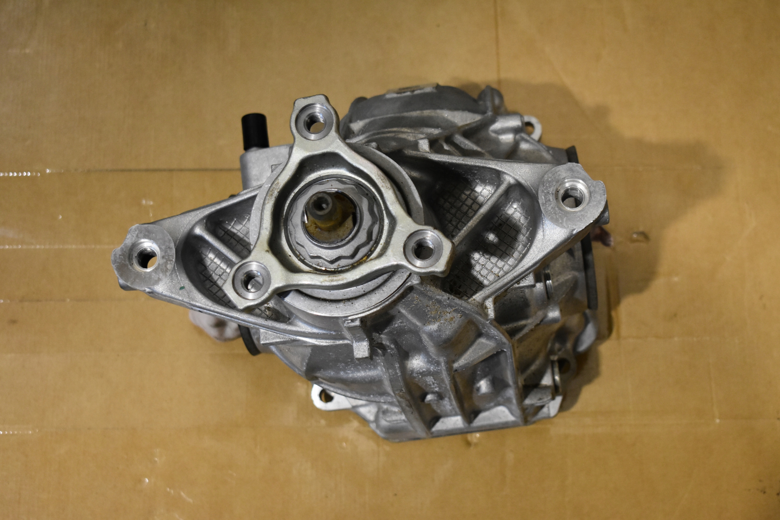 IDEALNY differenciál differenciál far hátsó 2.823 MERCEDES W214 W236 W254 1