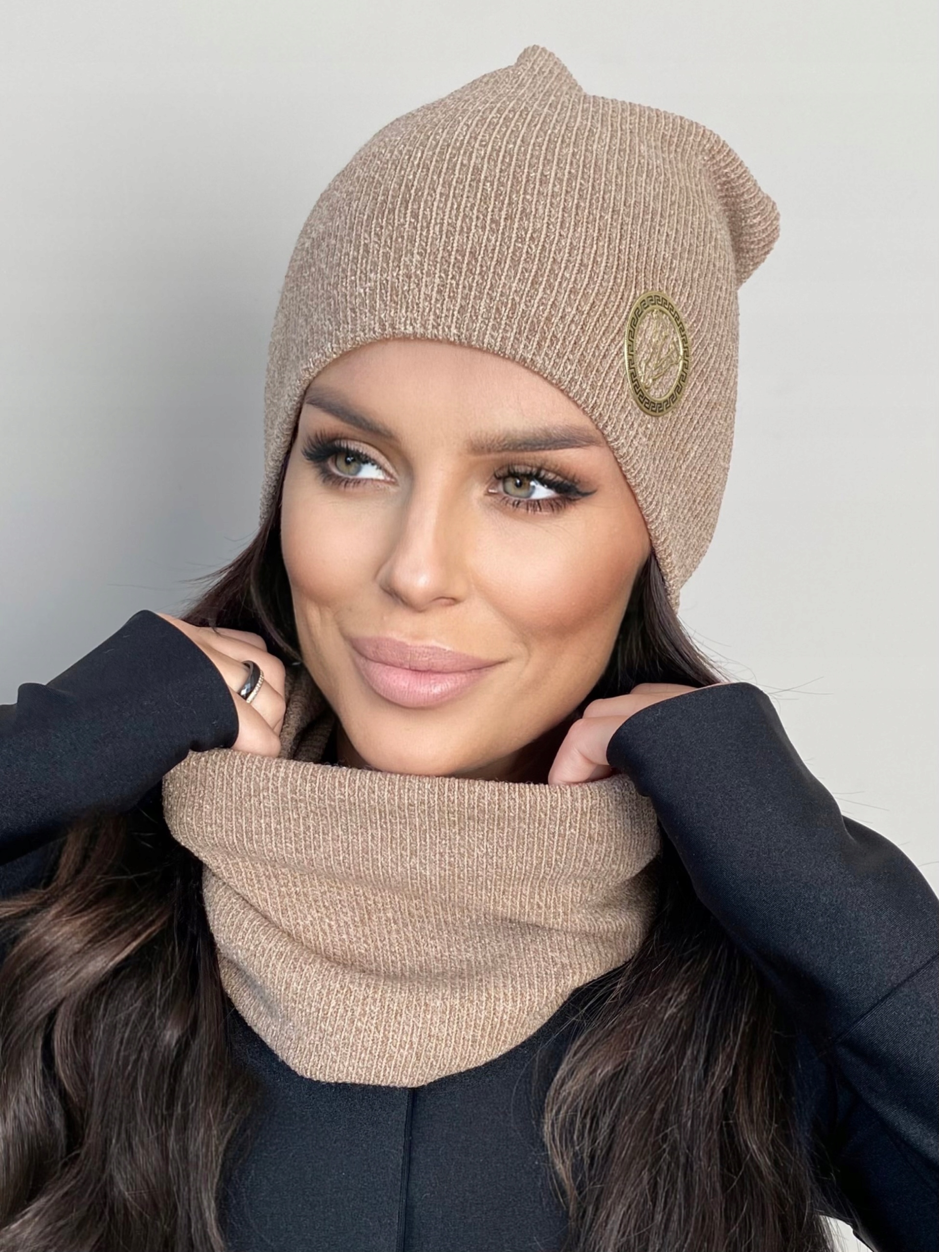 CZAPKA DAMSKA ZIMOWA NA ZIMĘ CIEPŁA WYGODNA GRUBA KOBIECA SPORTOWA KOLORY Materiał dominujący inny