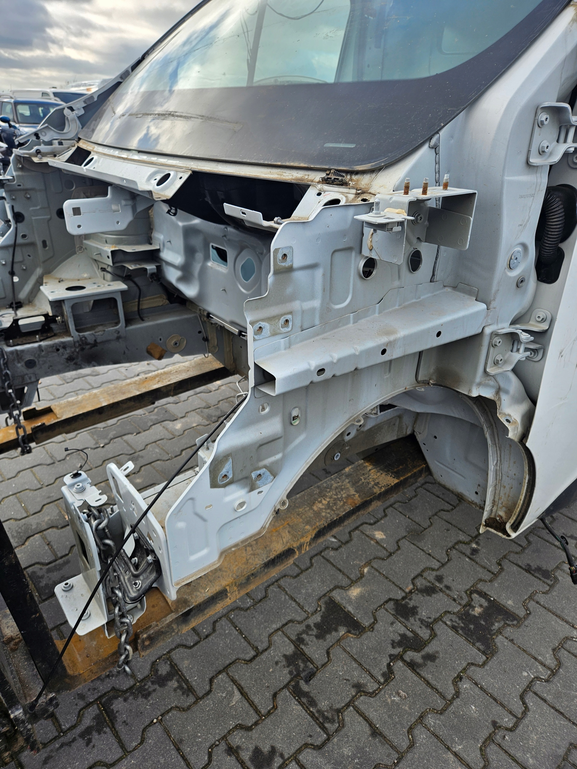 quarter right left front front threshold OPEL VIVARO II B RENAULT TRAFIC III