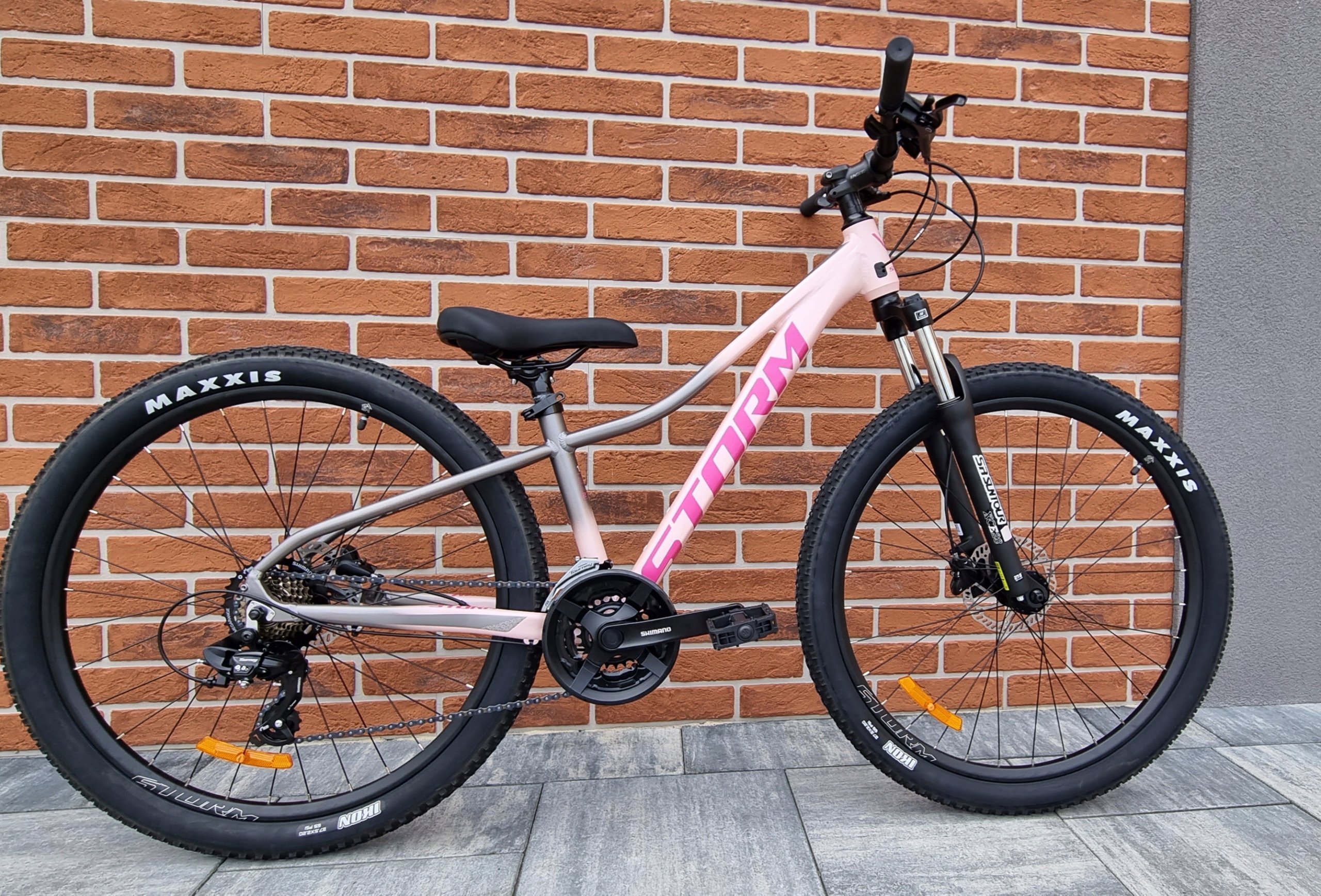 Rower Mtb Storm Shark 2.0 Lady, rama 15 cali, koło 27,5 " puder róż/ szary