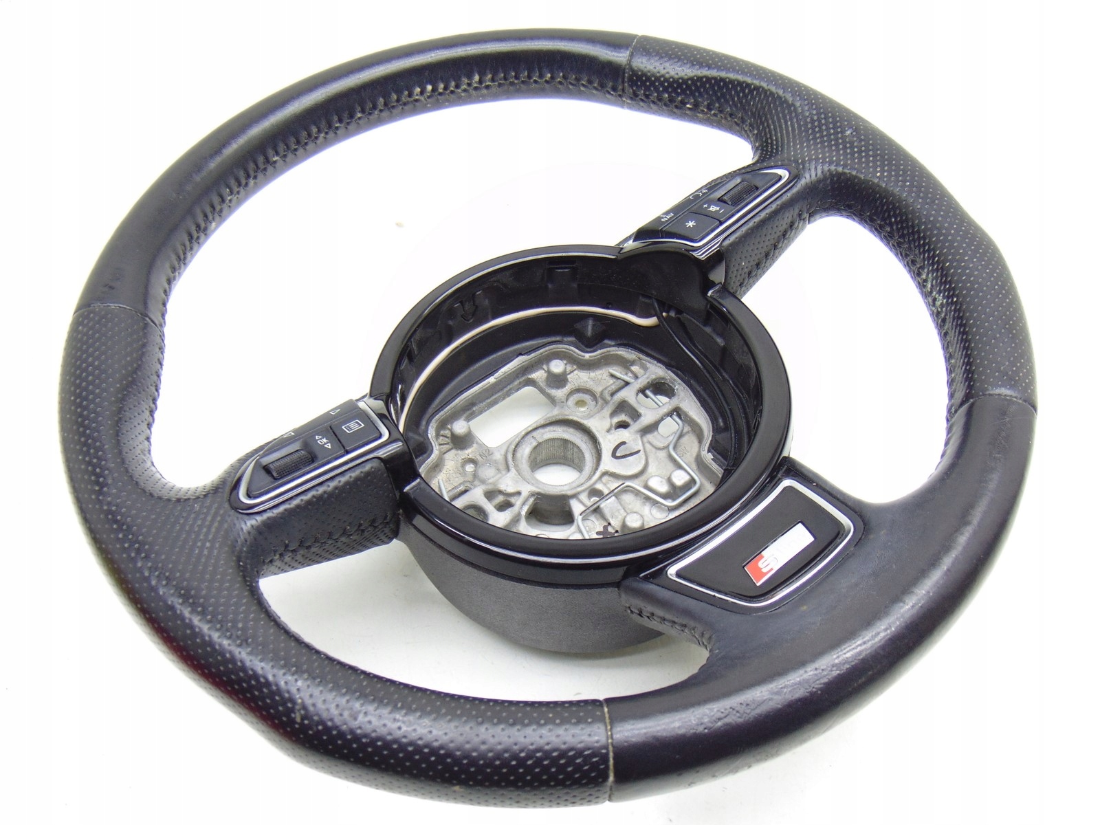 A7 - Рульове колесо AUDI A6 C7 S-LINE 8X0419091L