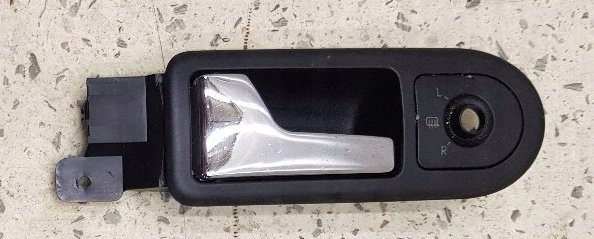 KLAMKA PRZEDNIA LEWA VW GOLF IV 3B1837113K