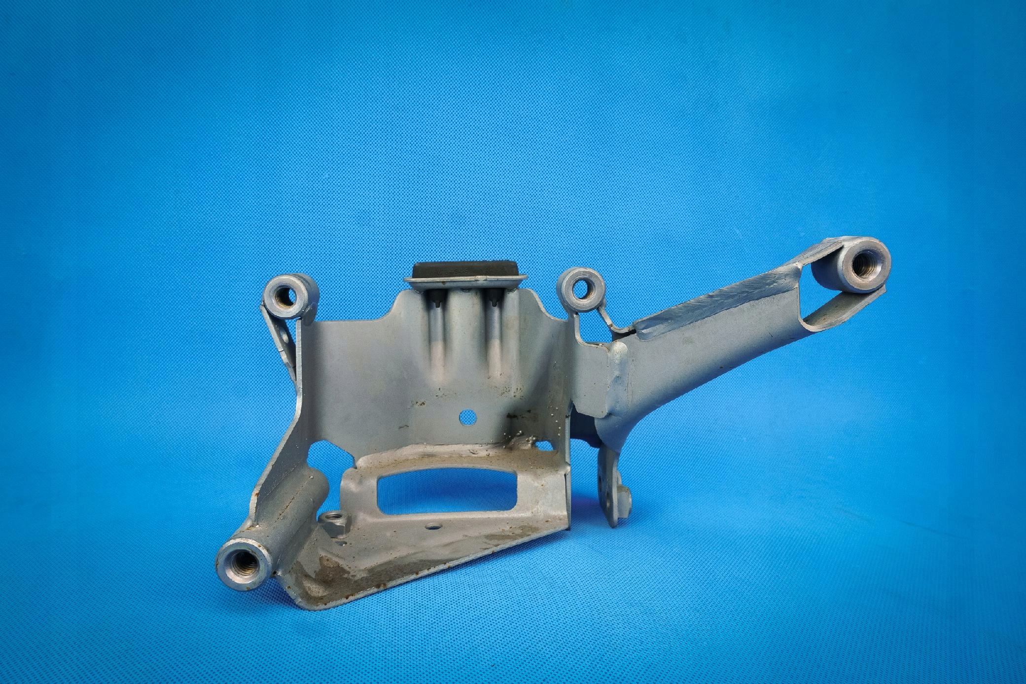 motor mount cover Audi A8 S8 4H 4H0399059G