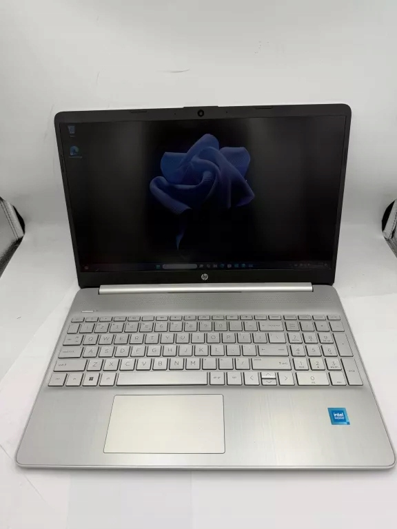 HP 15s-fq3xxx15.6インチ N4500 8GBメモリ 256GB HP 15s-fq3xxx15.6インチ N4500 8GBメモリ 256GB