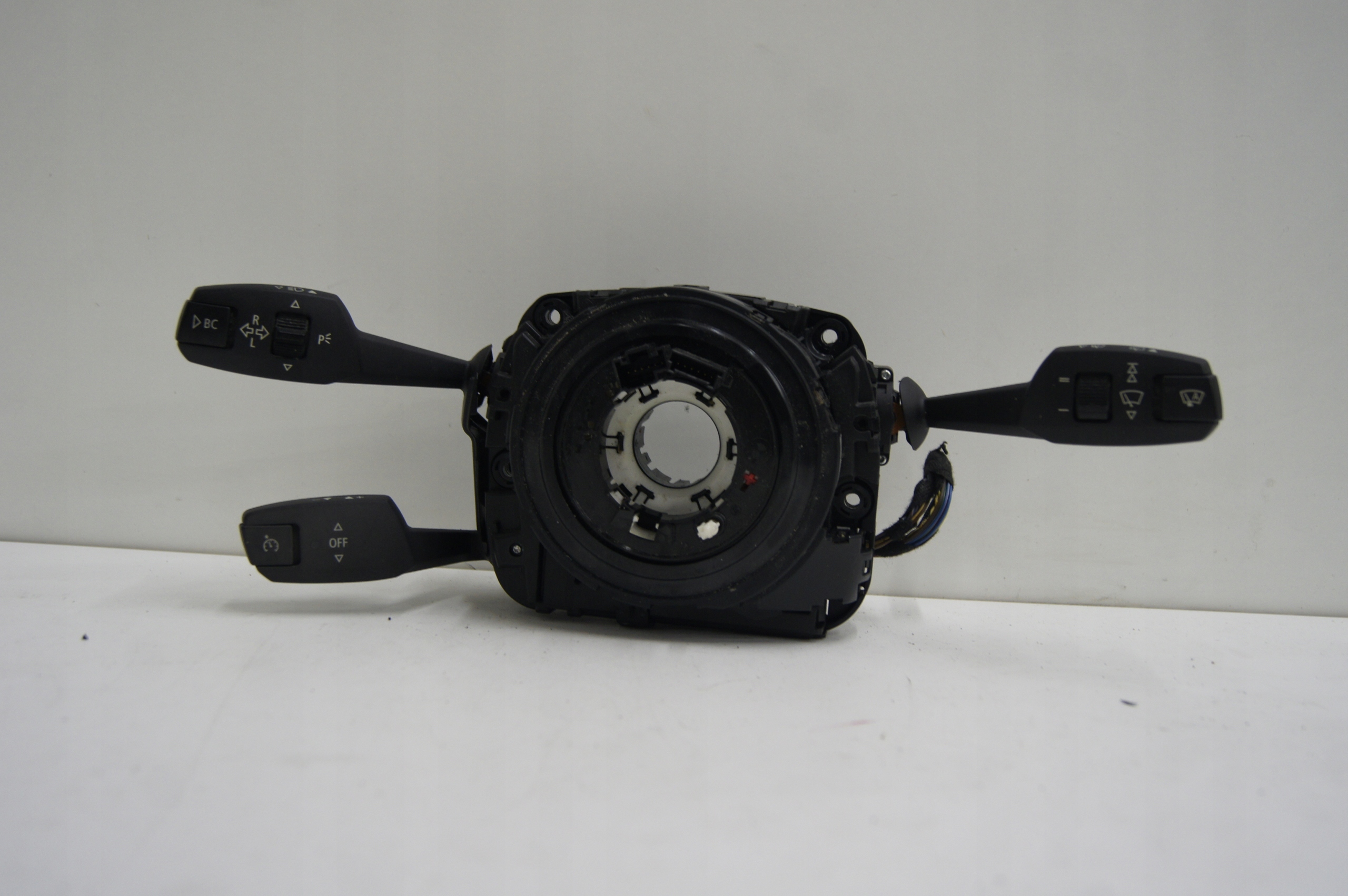 9123051 - BMW X1 E84 комбинированный переключатель лента