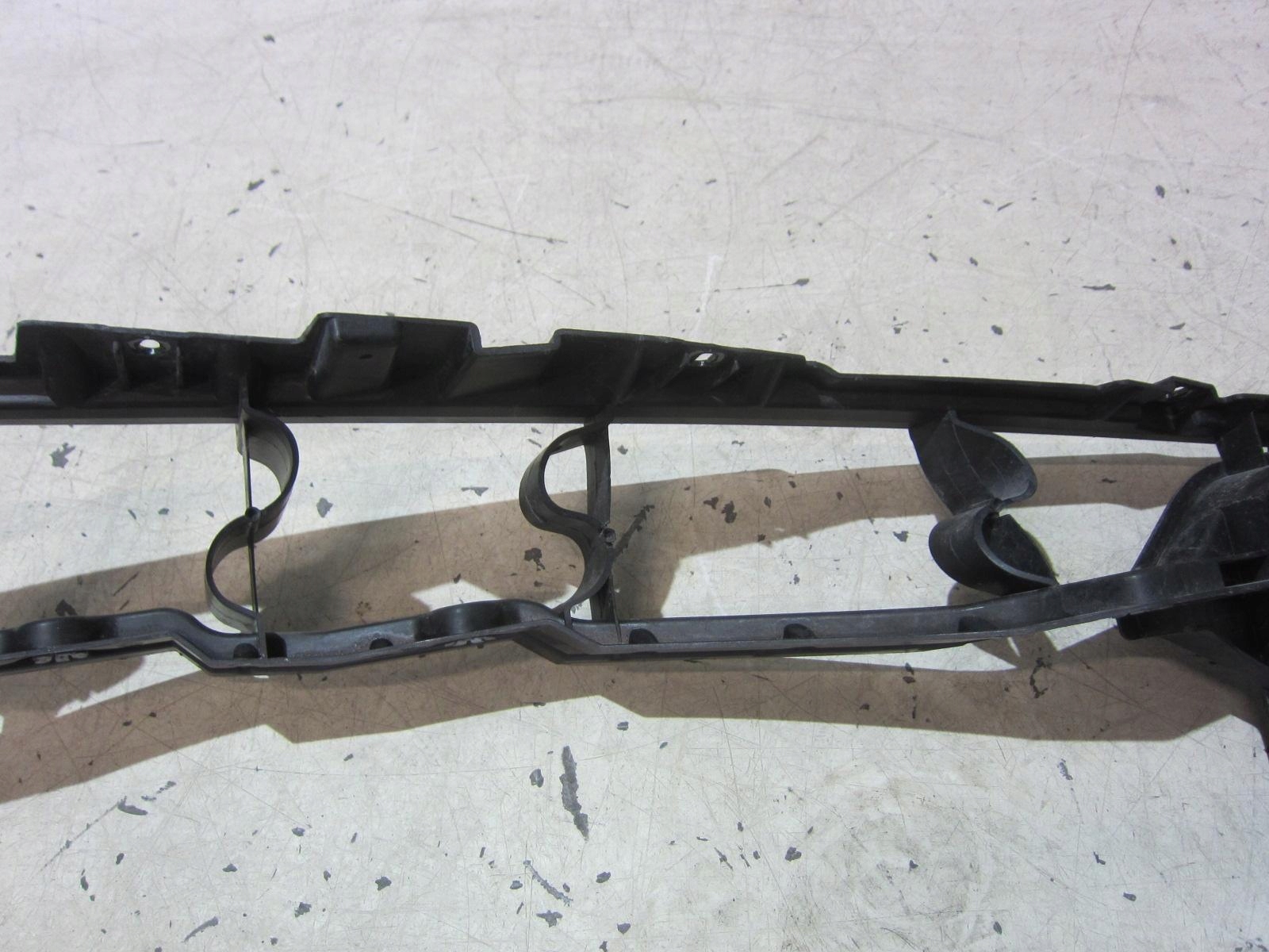 BMW X5 E70 E71 X6 Support Aile Gauche Avant Support plaque Console 51657157989