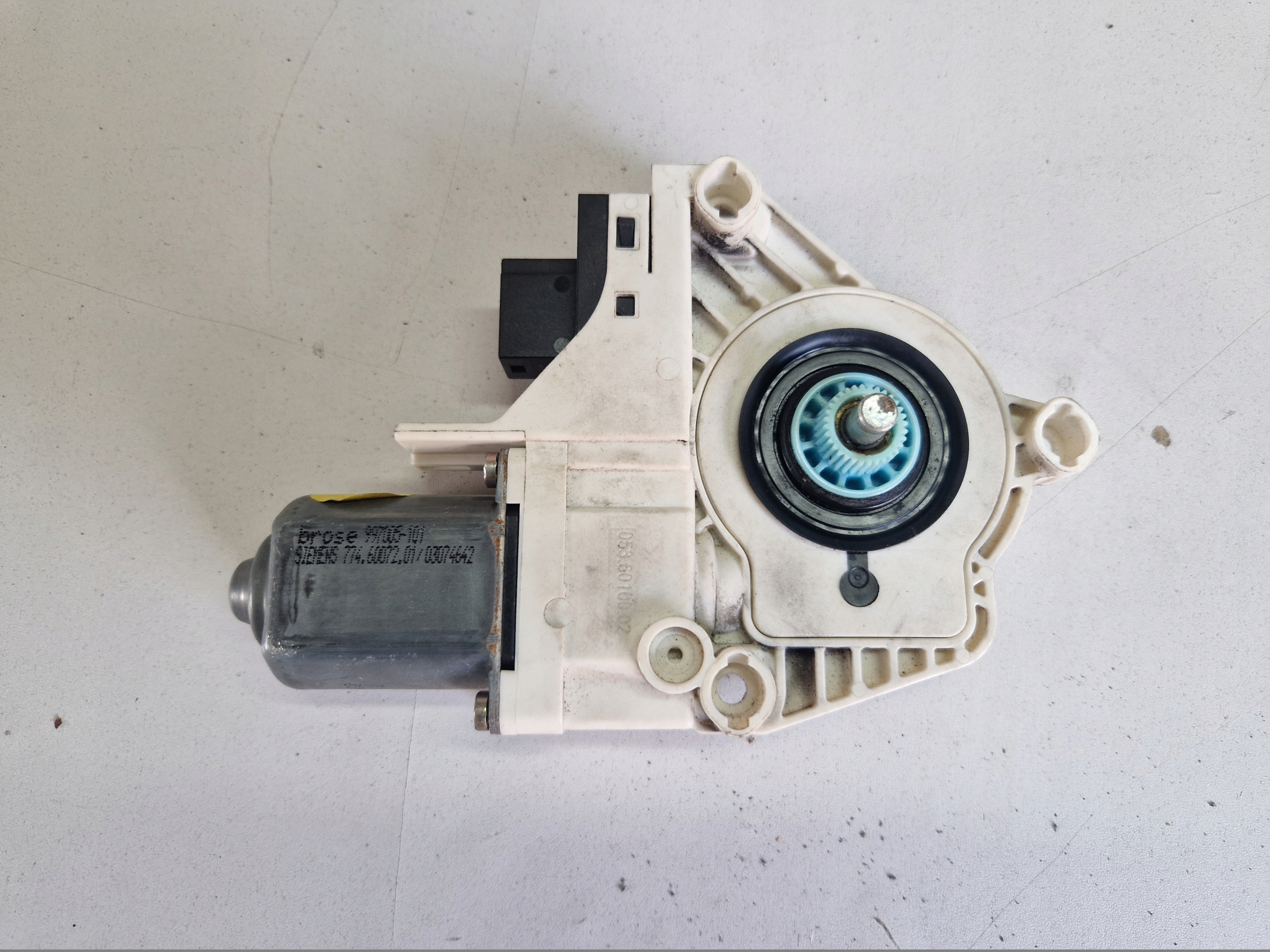 AUDI A6 C6 A6C6 mini motor lifting windows left rear part 4F0959801A