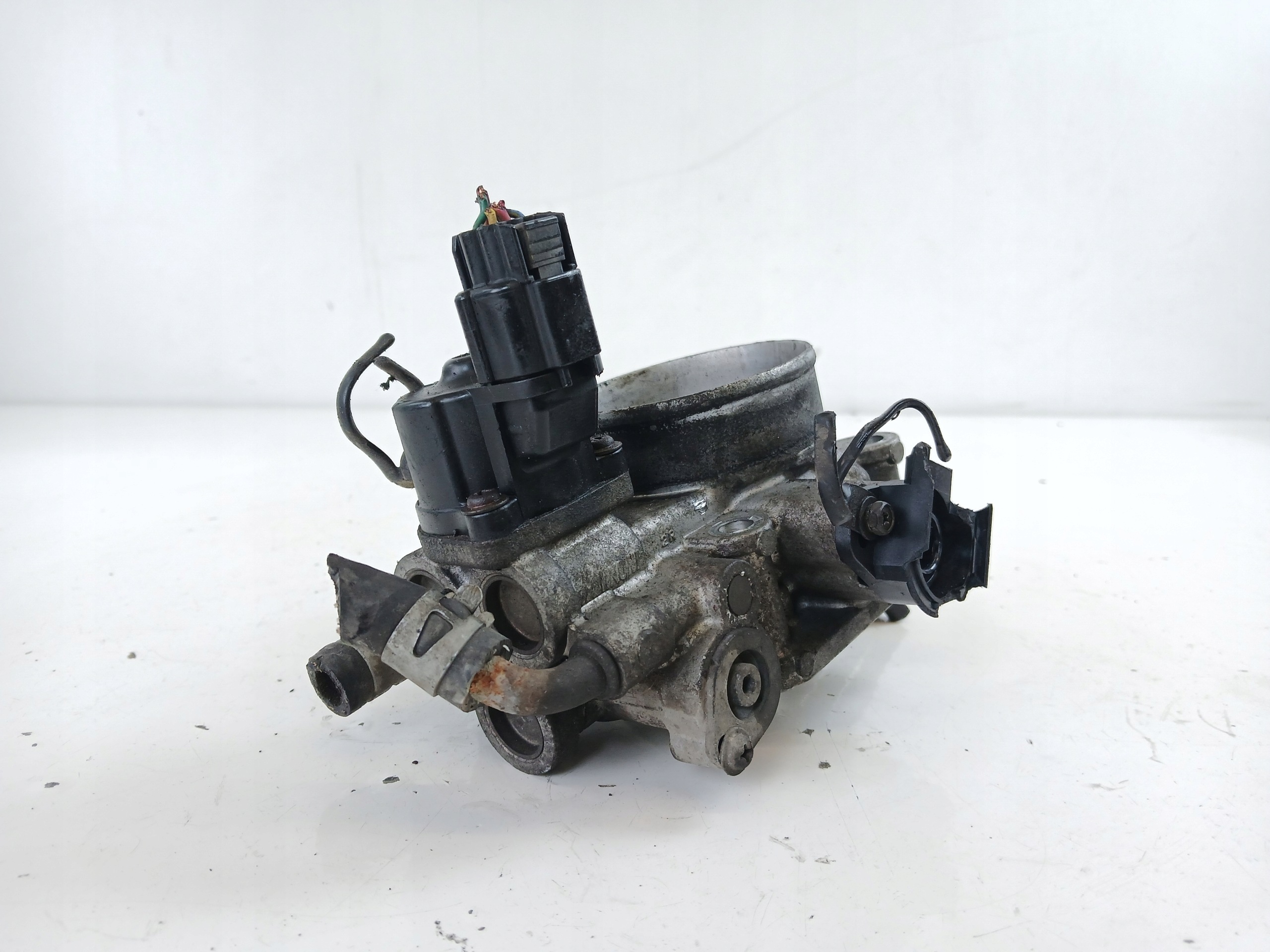 MITSUBISHI COLT V CJ 1.3 Valvola a farfalla AC46-324