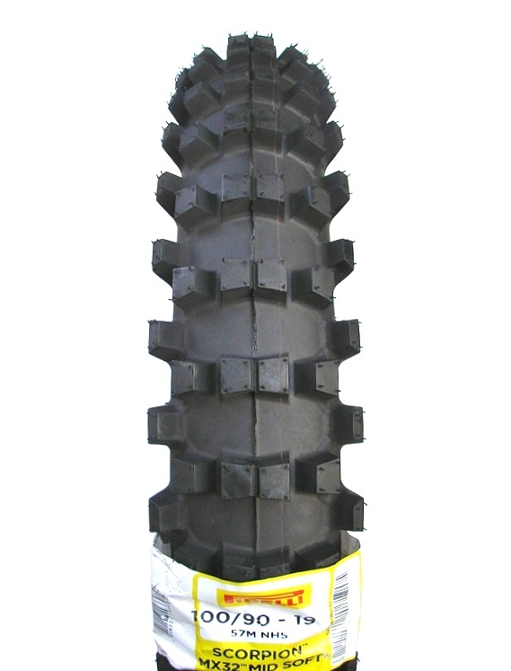 100/90-19 PIRELLI SCORPION MX32 MID SOFT TYŁ