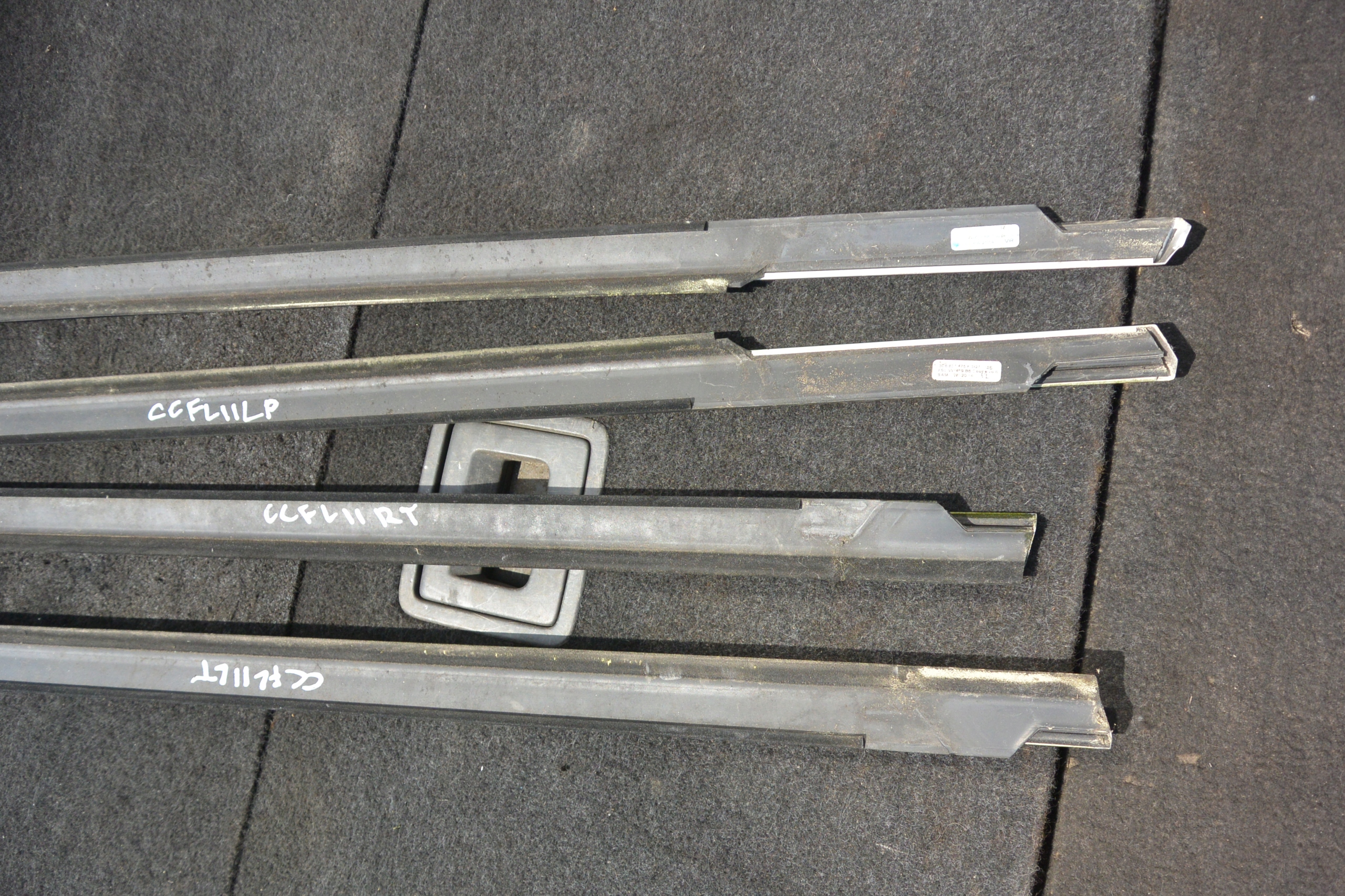 VW PASSAT CC LIFT moulding dust left right front rear part
