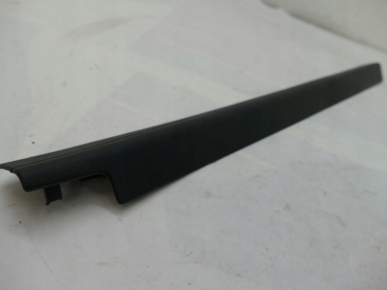 MERCEDES W207 A207 CABRIO moulding threshold cap