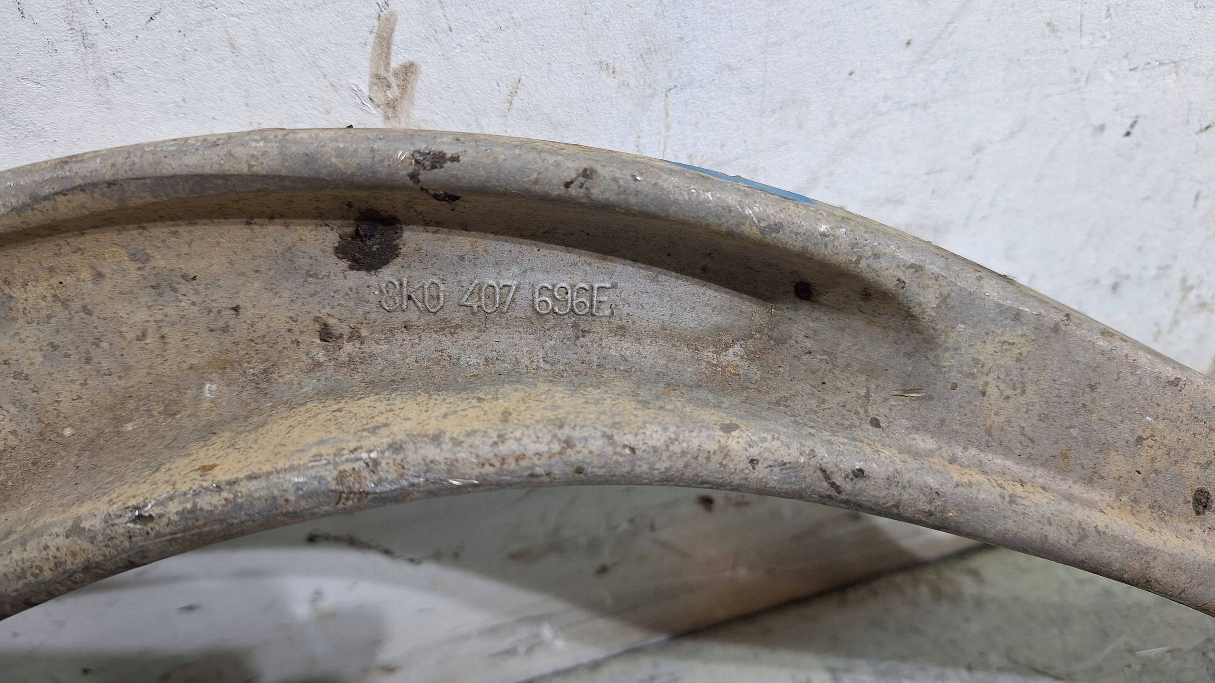 arm right front 8K0407696E AUDI A4 B8 A5 8T Q5 8R