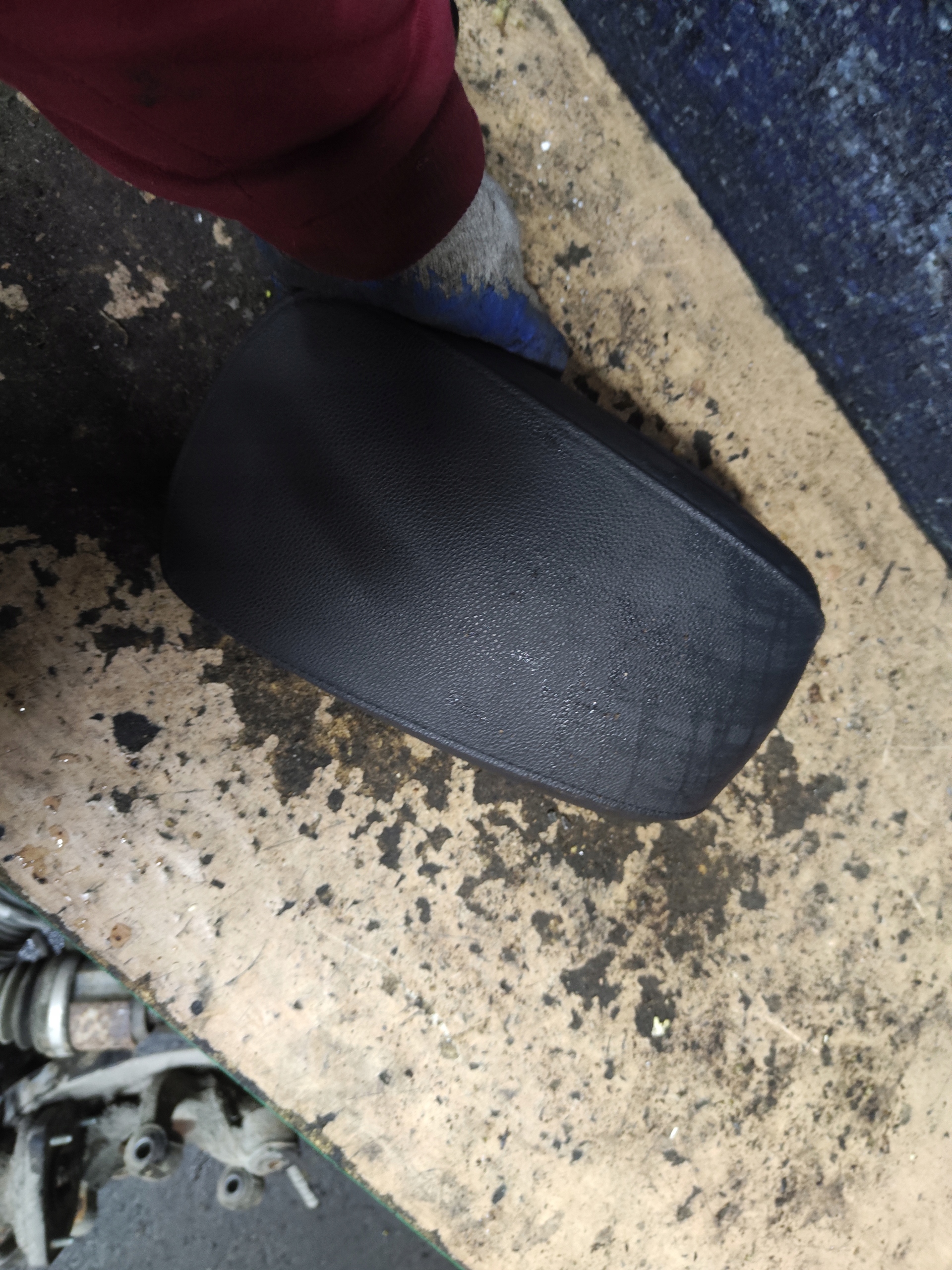 KIA SPORTAGE II PODŁOKIETNIK