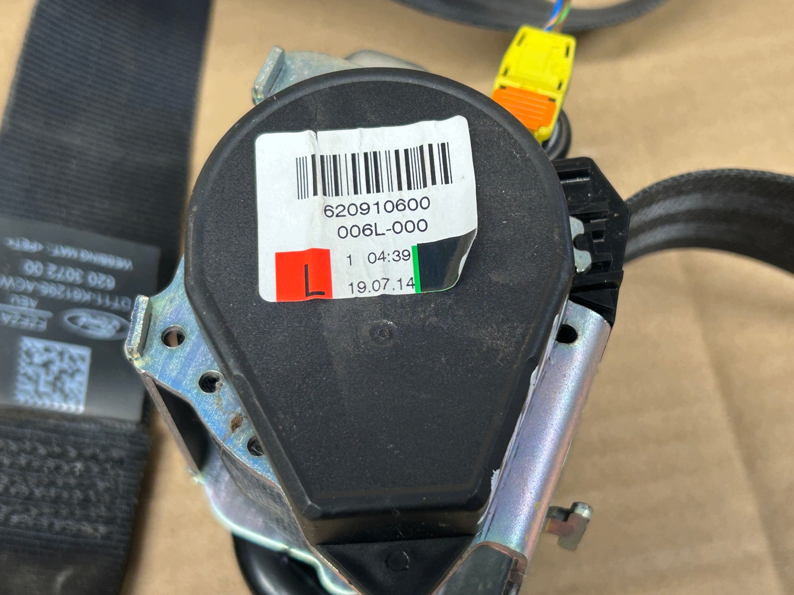 FORD TRANSIT CONNECT MK2 tension belts safety front left right