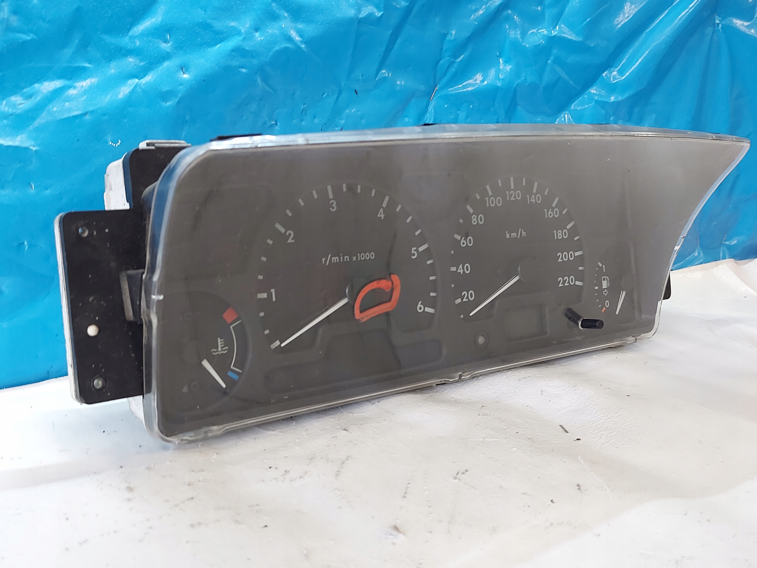 dials clock LAND ROVER DISCOVERY II 2.5TD YAC114022