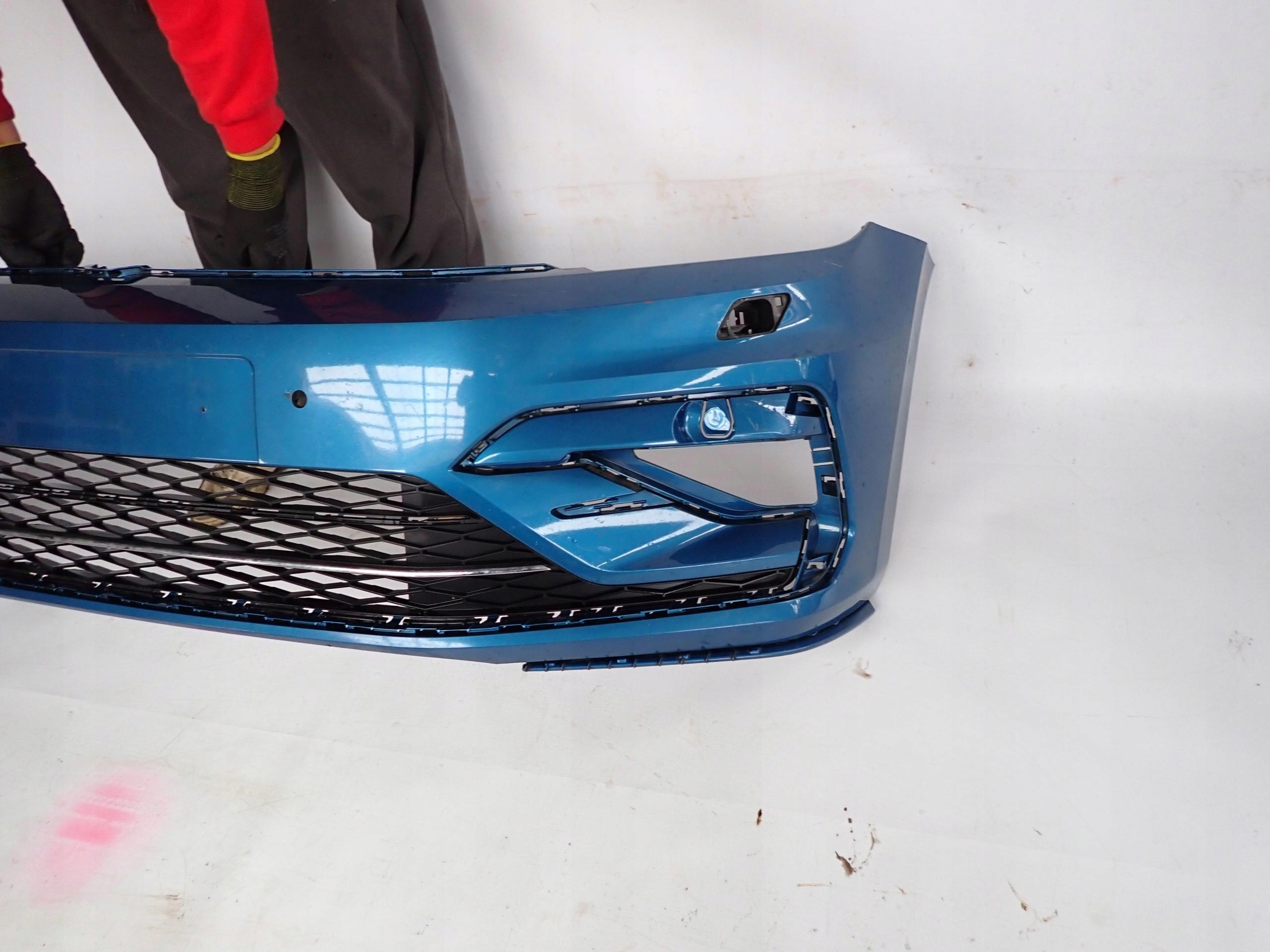 VW TOURAN 5TA R-LINE 15- bumper front front grid 5TA807221M SPR 4XPDC