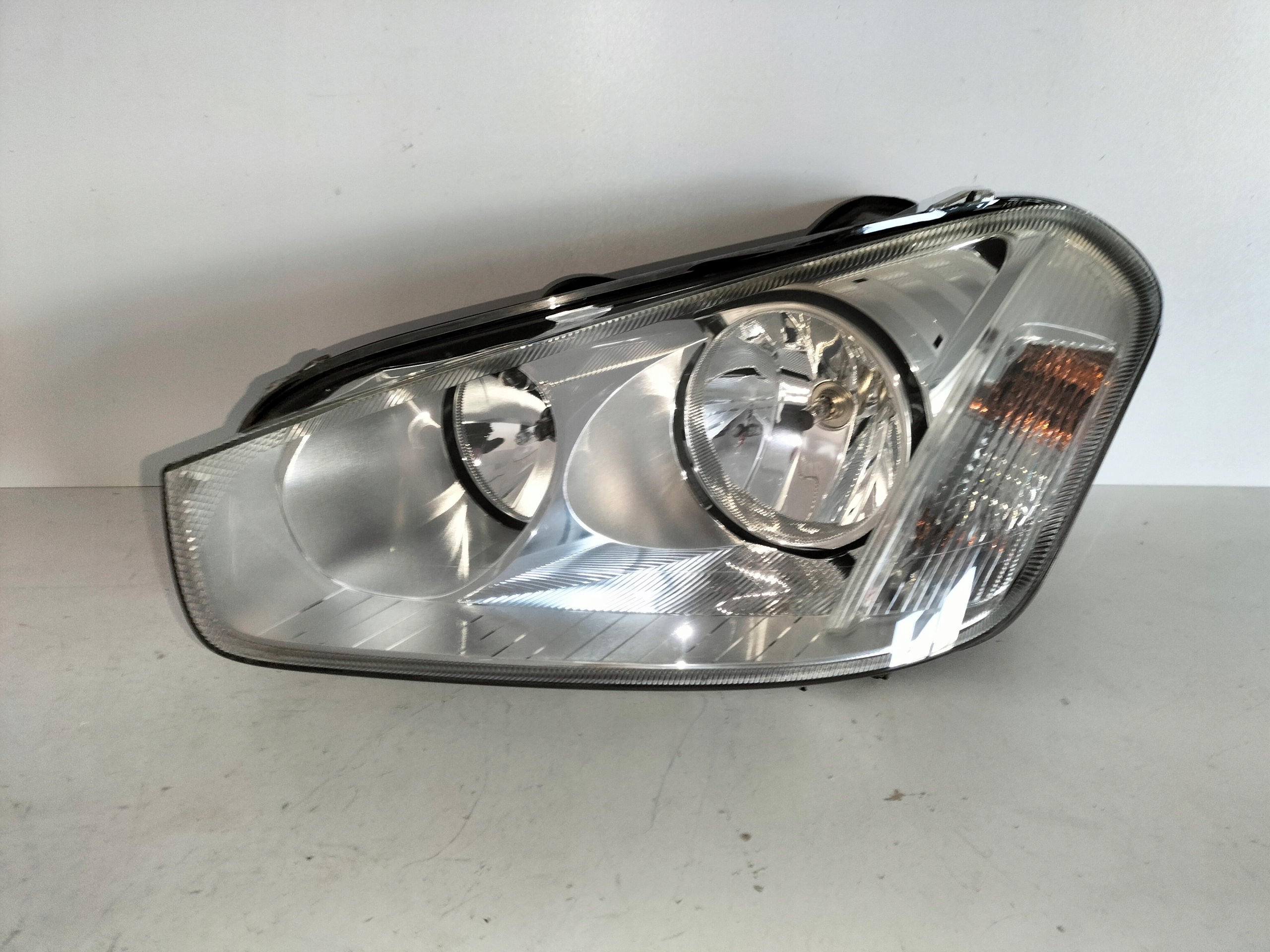 light front reflektor left FORD C-MAX LIFT 07-10