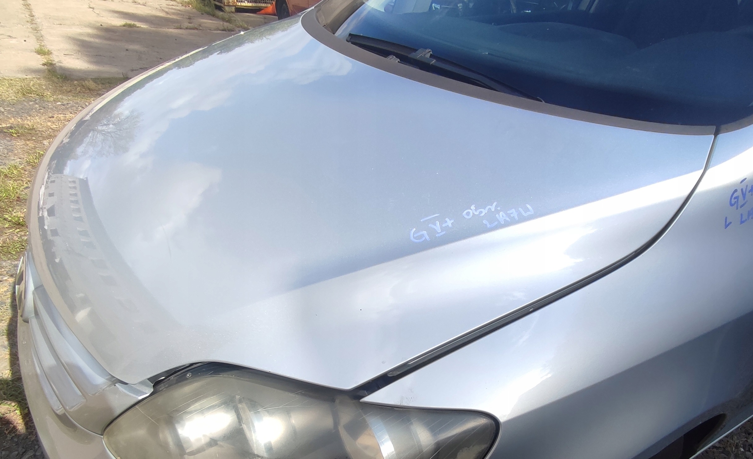 VW GOLF V plus 05R kapota nárazníku předek kol. LA7W
