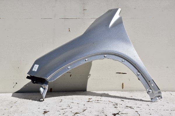 fender left front KIA SORENTO II Przedlift 2009-2012 Kod lakieru: 3D