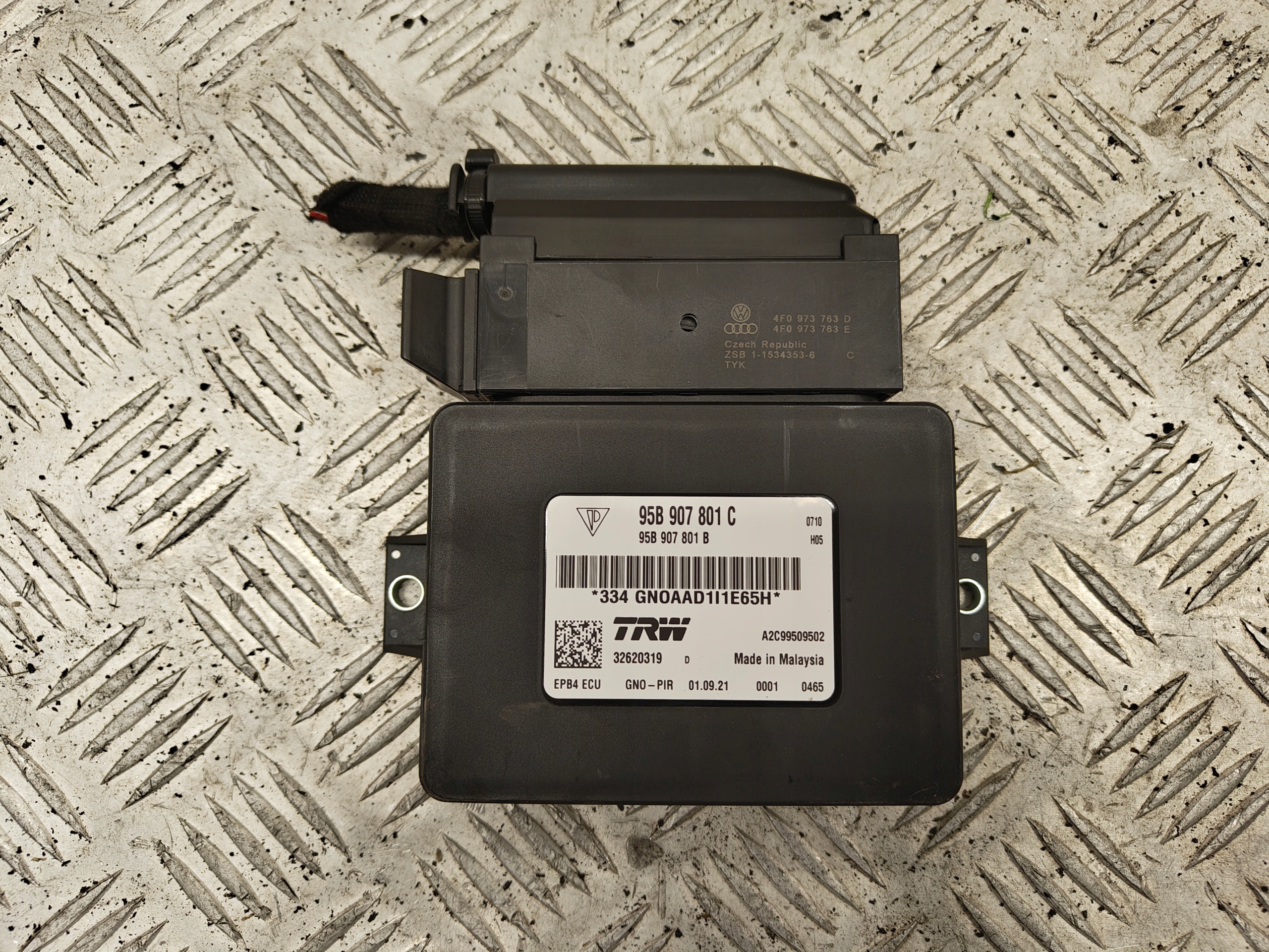 PORSCHE MACAN module control unit electric brake 95B907801C