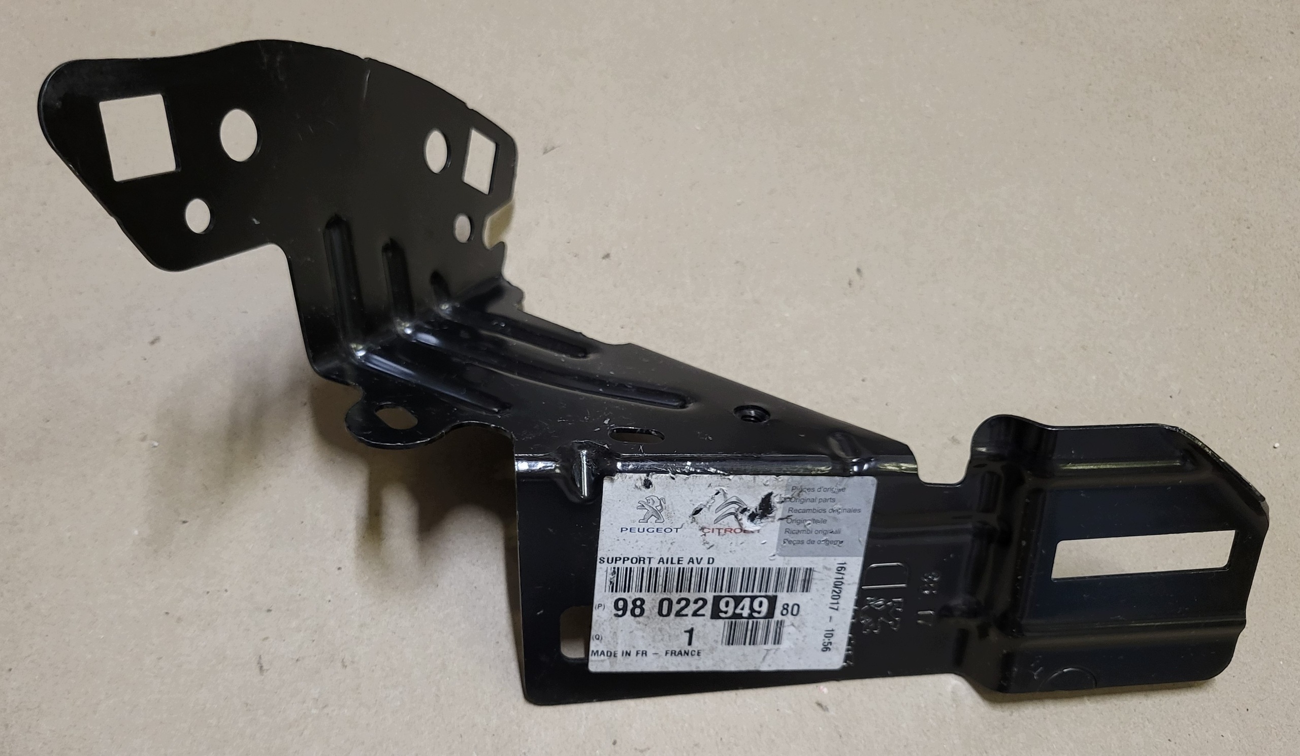 support console étrier poignée aile droite avant PEUGEOT 208 12 OE neuf