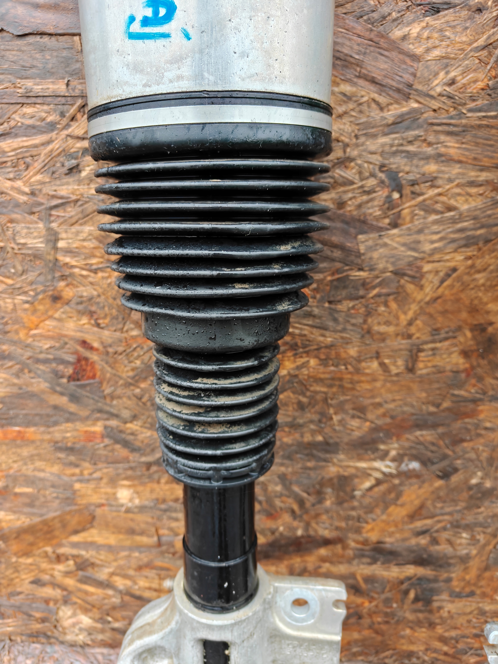 shock absorber front left front RANGE ROVER SPORT L494 DPLA-3C286-AJ