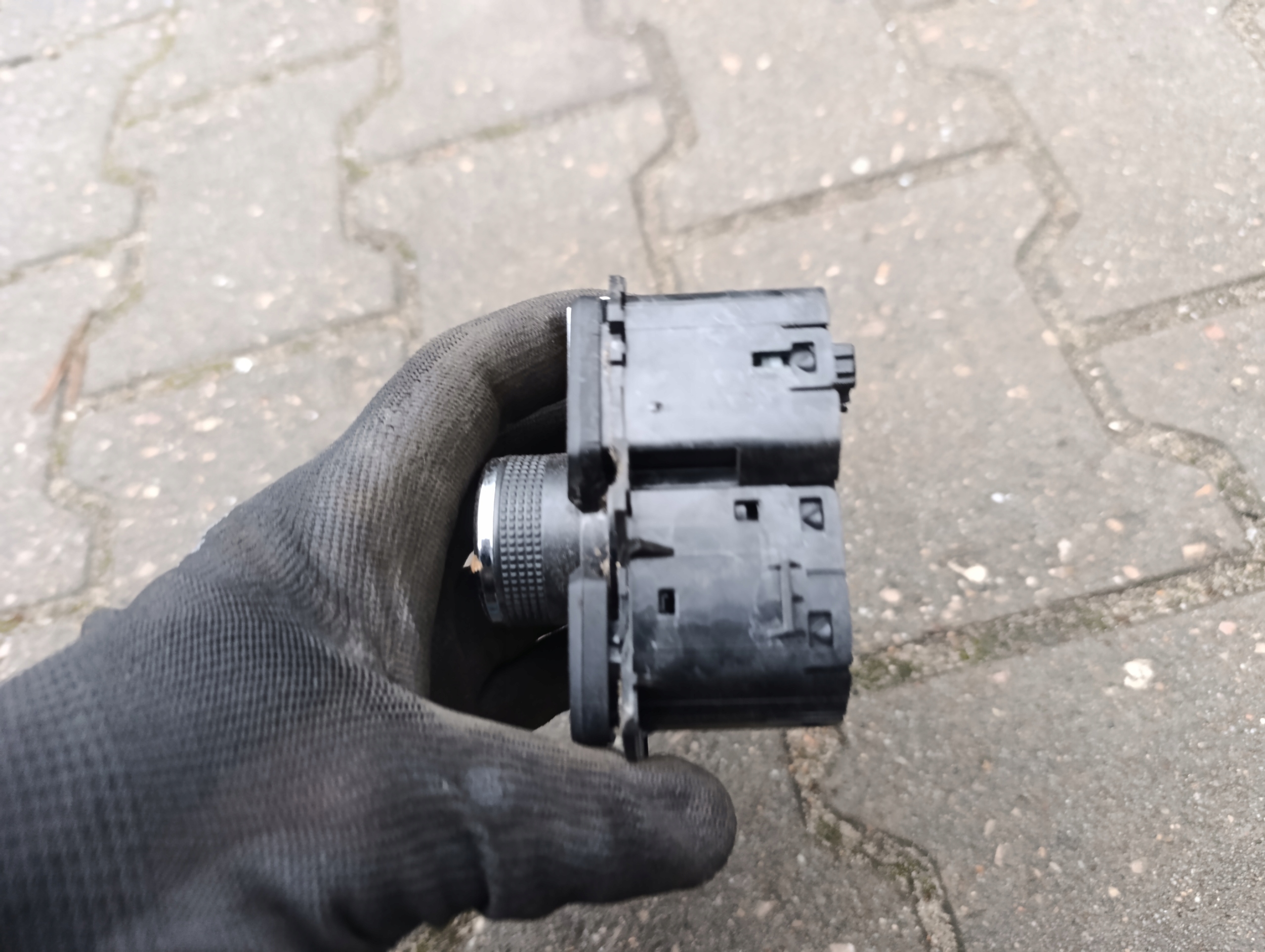 control panel navigation devices OPEL INSIGNIA A 13310066
