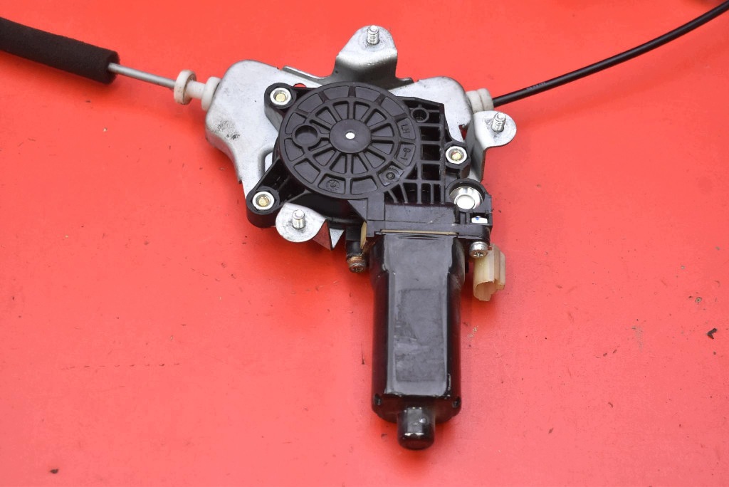 window regulator left front EU HYUNDAI H1 STAREX LIFT 04-07