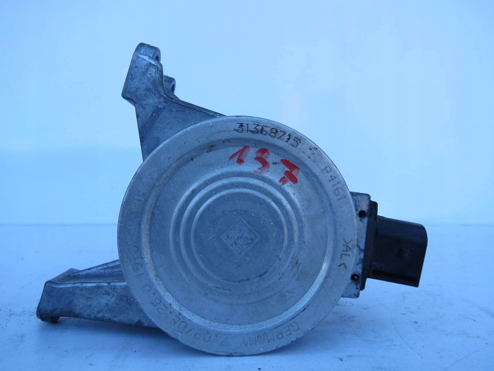 water pump HYBRYDA VOLVO S90 V90 T8 31368715