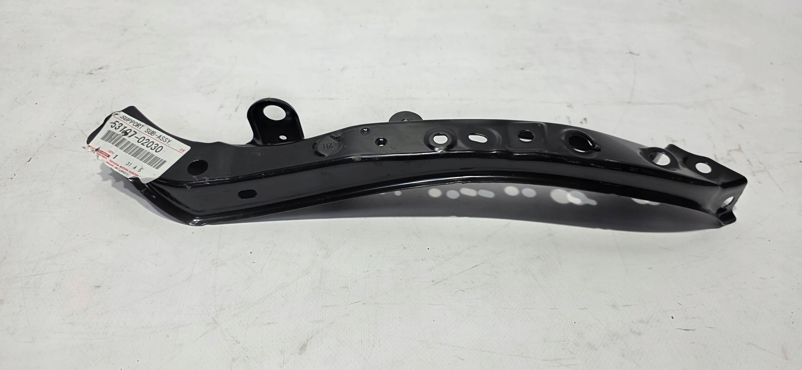 holder OKULAR lights right front TOYOTA COROLLA E16 13-18 53107-02030