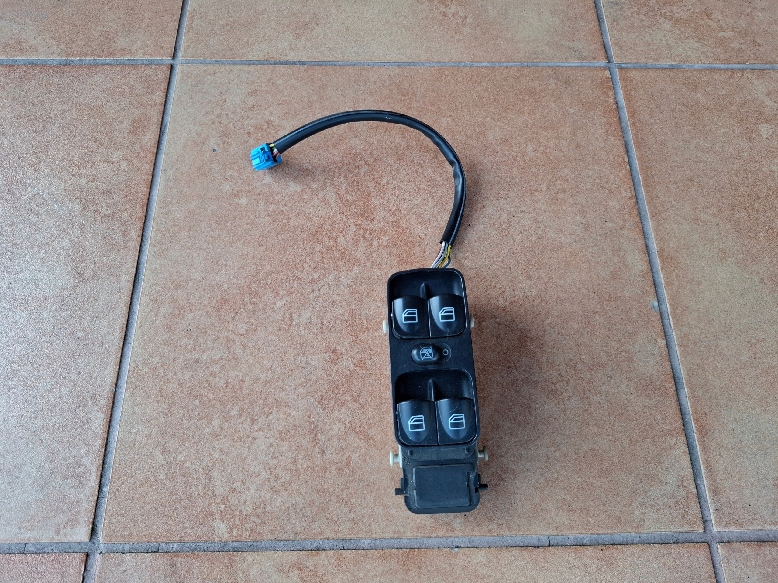 PANEL window control switch left MERCEDES W203 KOMBI A2038210479