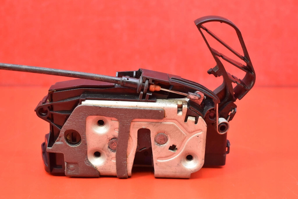 lock door right front front AM5A-U21812-BE FORD GRAND C-MAX MK2 10-15