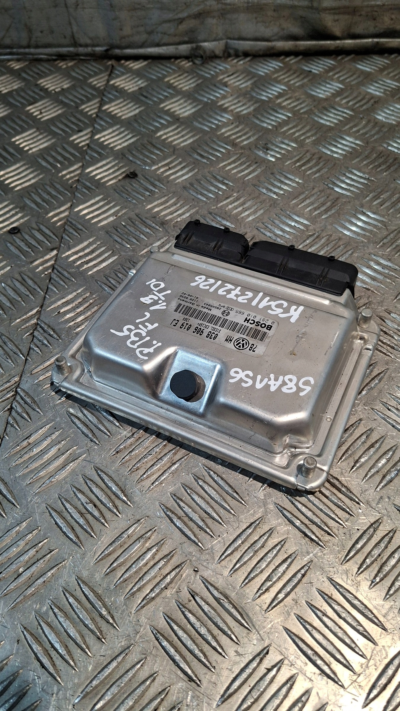 control unit of the engine VW PASSAT B5 FL 1.9TDI