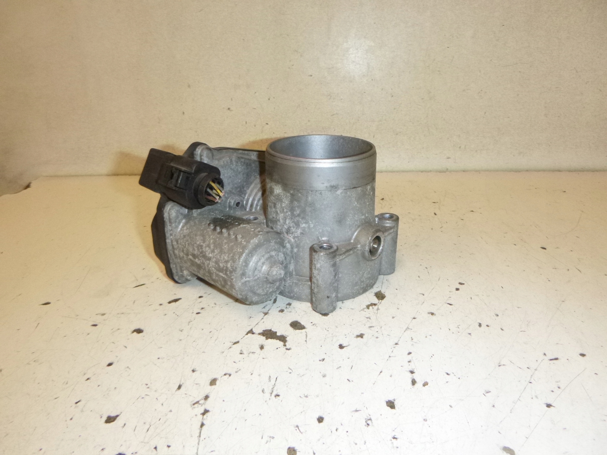 Valvola a farfalla Volkswagen Golf V 1.4 BUD 2006r. 03C133062c