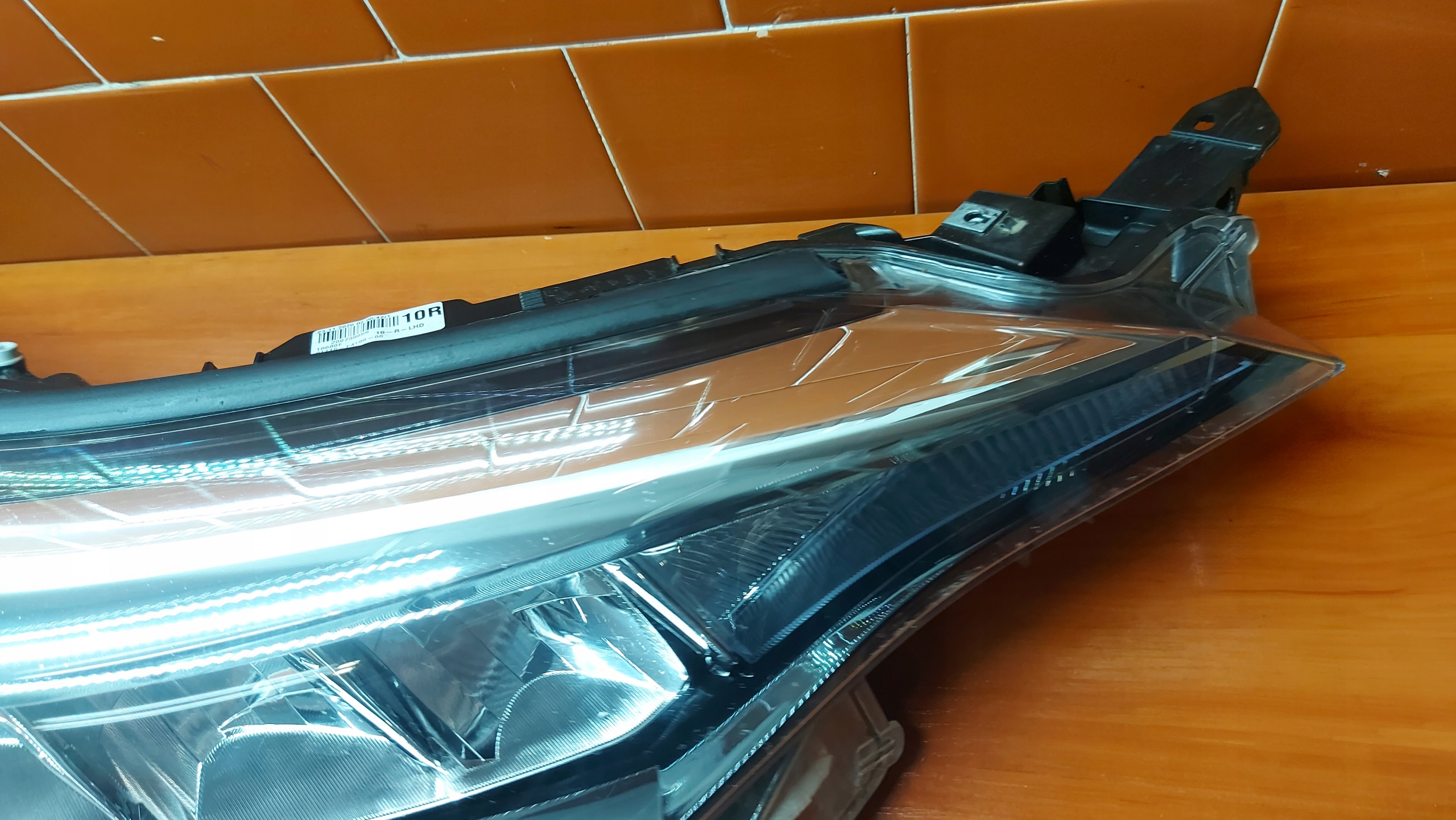 REFLEKTOR light right right front TOYOTA CHR C-HR 19- LIFT