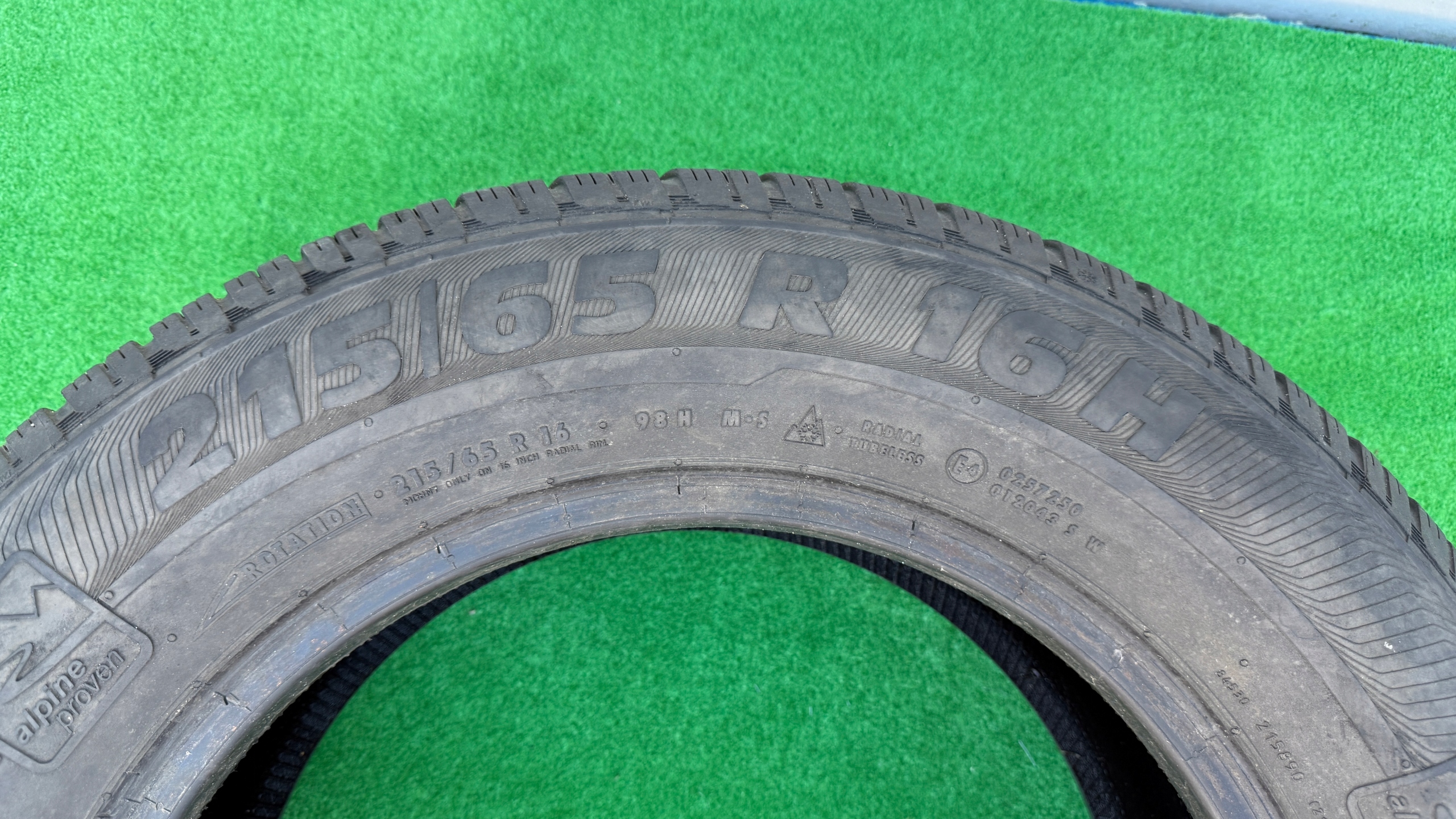 tyre ZIMA SEMPERIT 215 65 16 98H R16 4.30mm ROMQ7