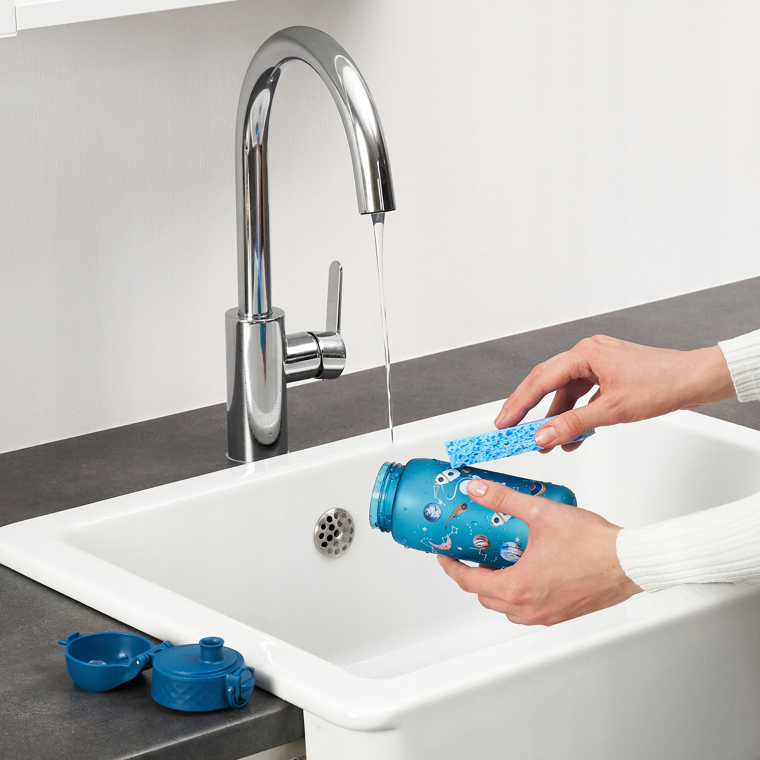 Butelka Bidon na wodę atest PZH 0% BPA ION8 0,35 l Materiał tworzywo sztuczne