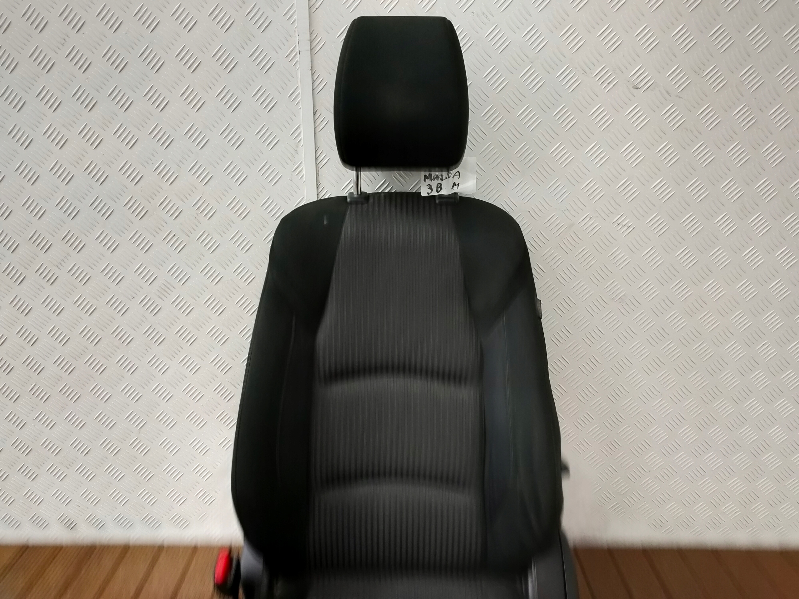 MAZDA 3 BM 13-18 seat front left driver´s front EUROPA OE
