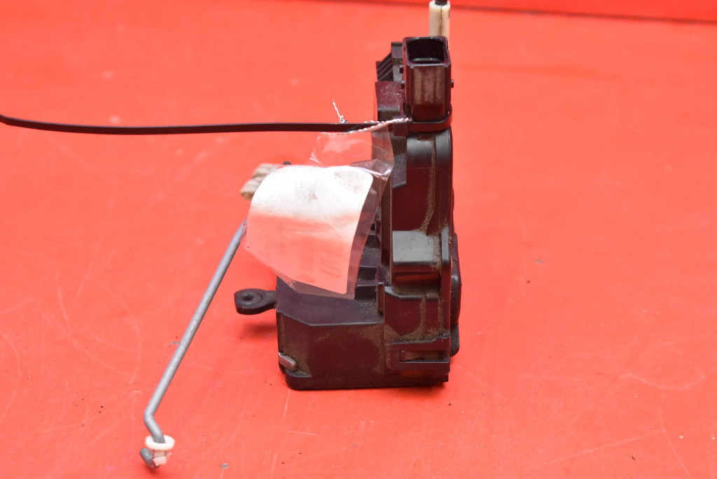 lock door left front front EU 13431841 OPEL CORSA E 5D HB 14-20