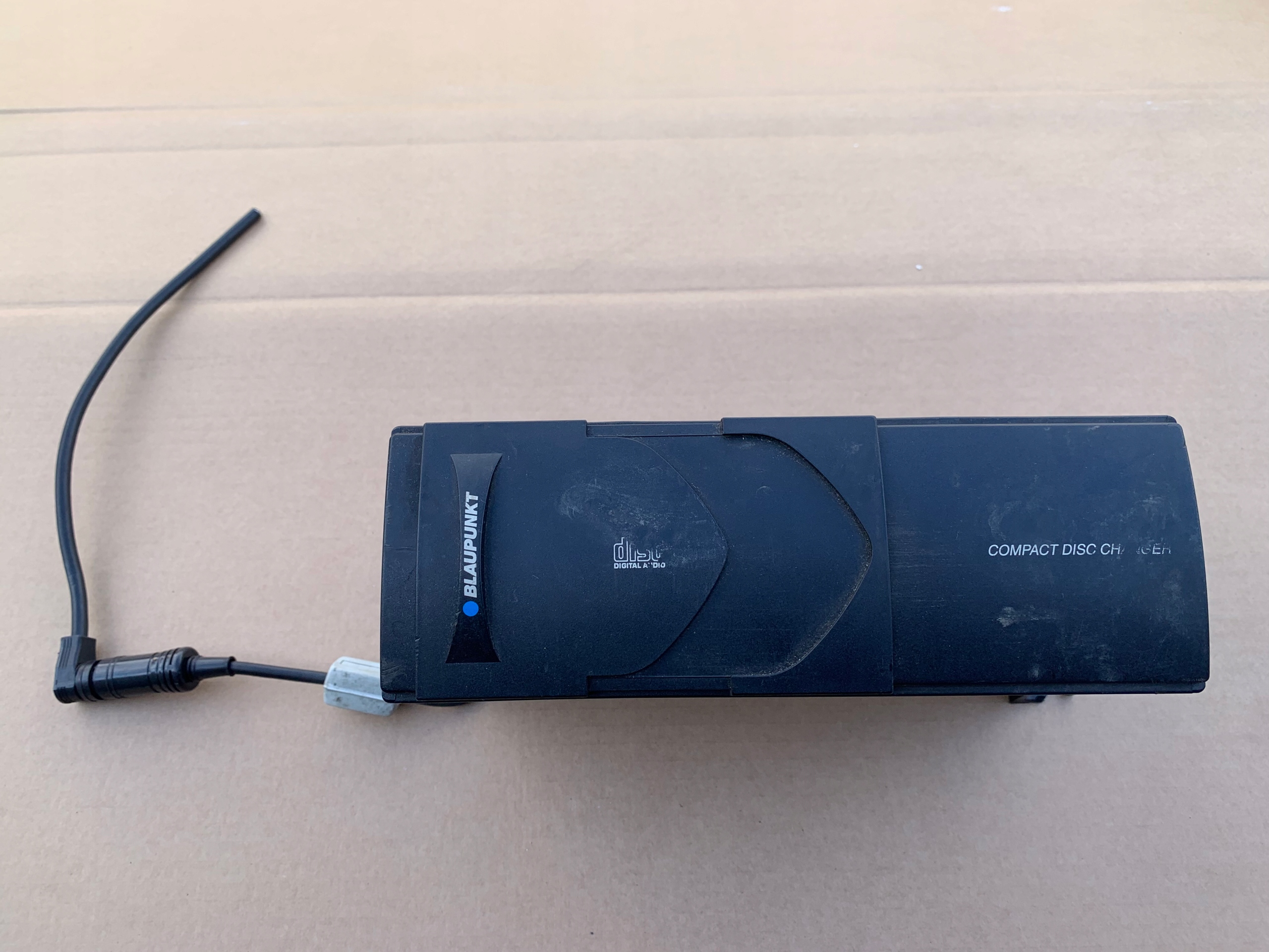 ZMIENIARKA BLAUPUNKT 10CD ORYGINAŁ AUDI VW 100% SPRAWNA