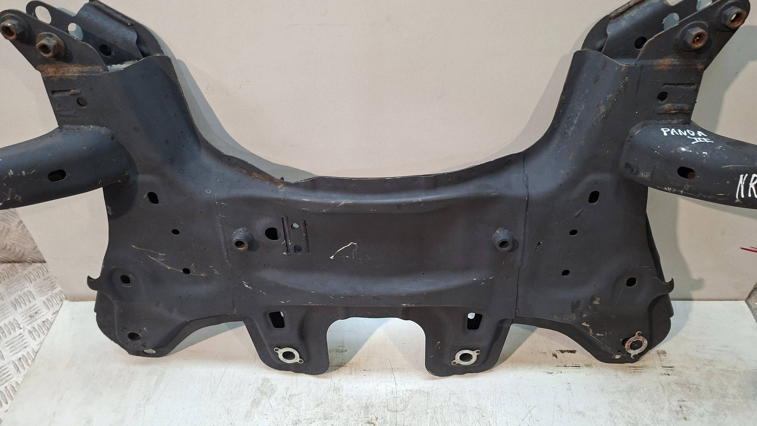 axle beam front FIAT PANDA III 2012