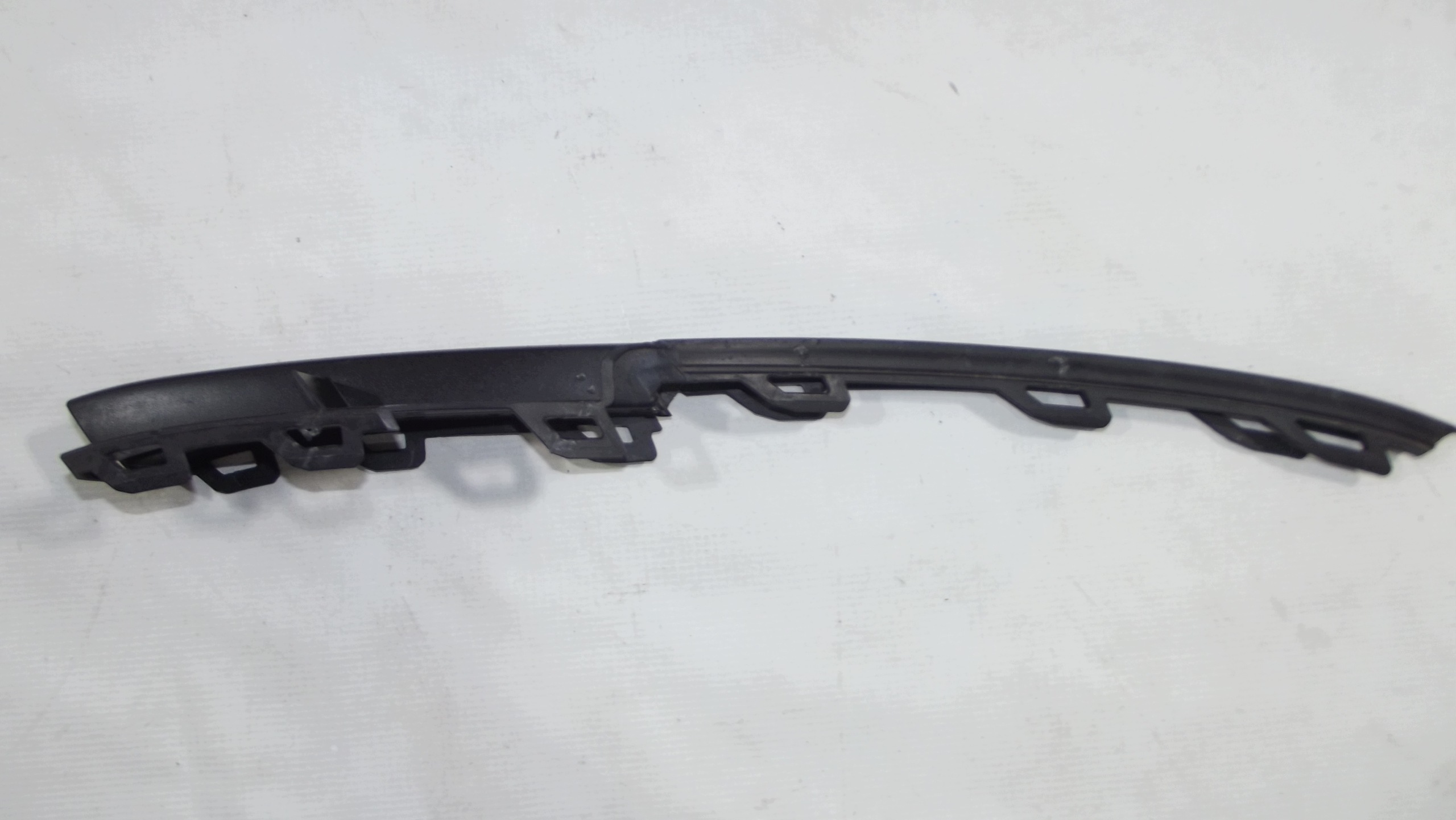 VW Jetta VII grid of a bumper right front 17A854322